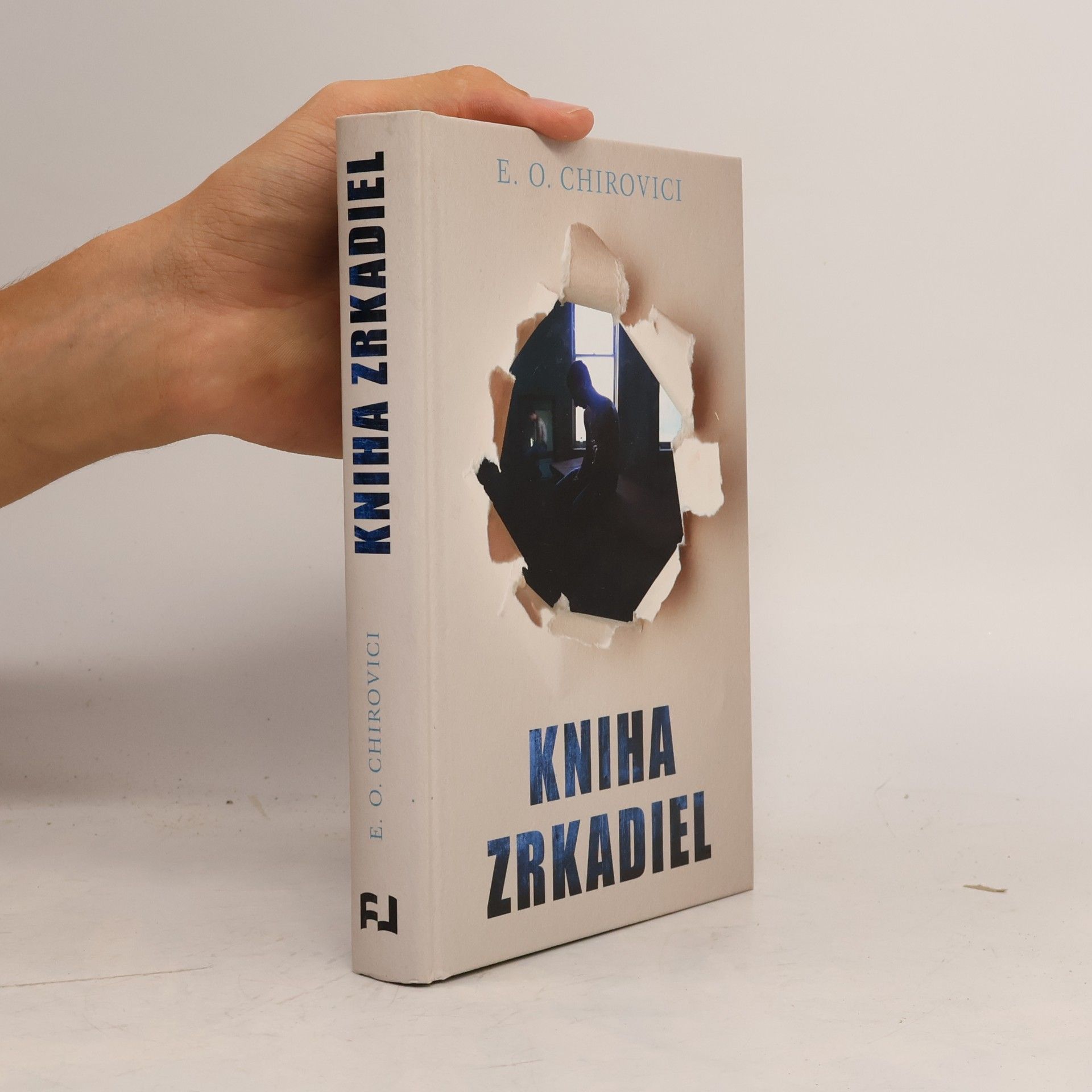 E.O. Chirovici Kniha zrkadiel