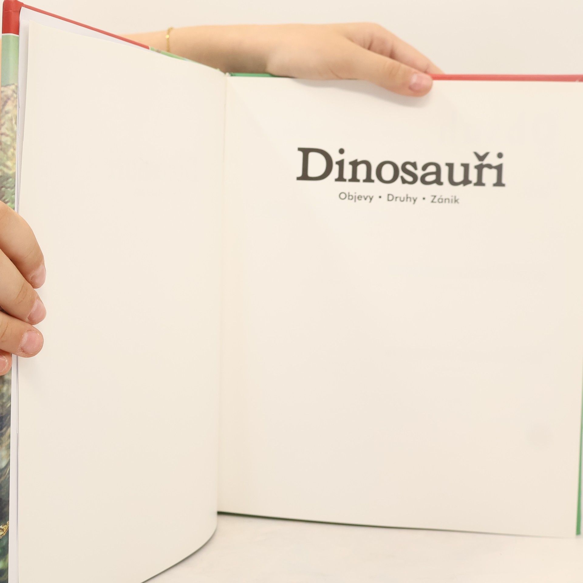 Various authors Dinosauři