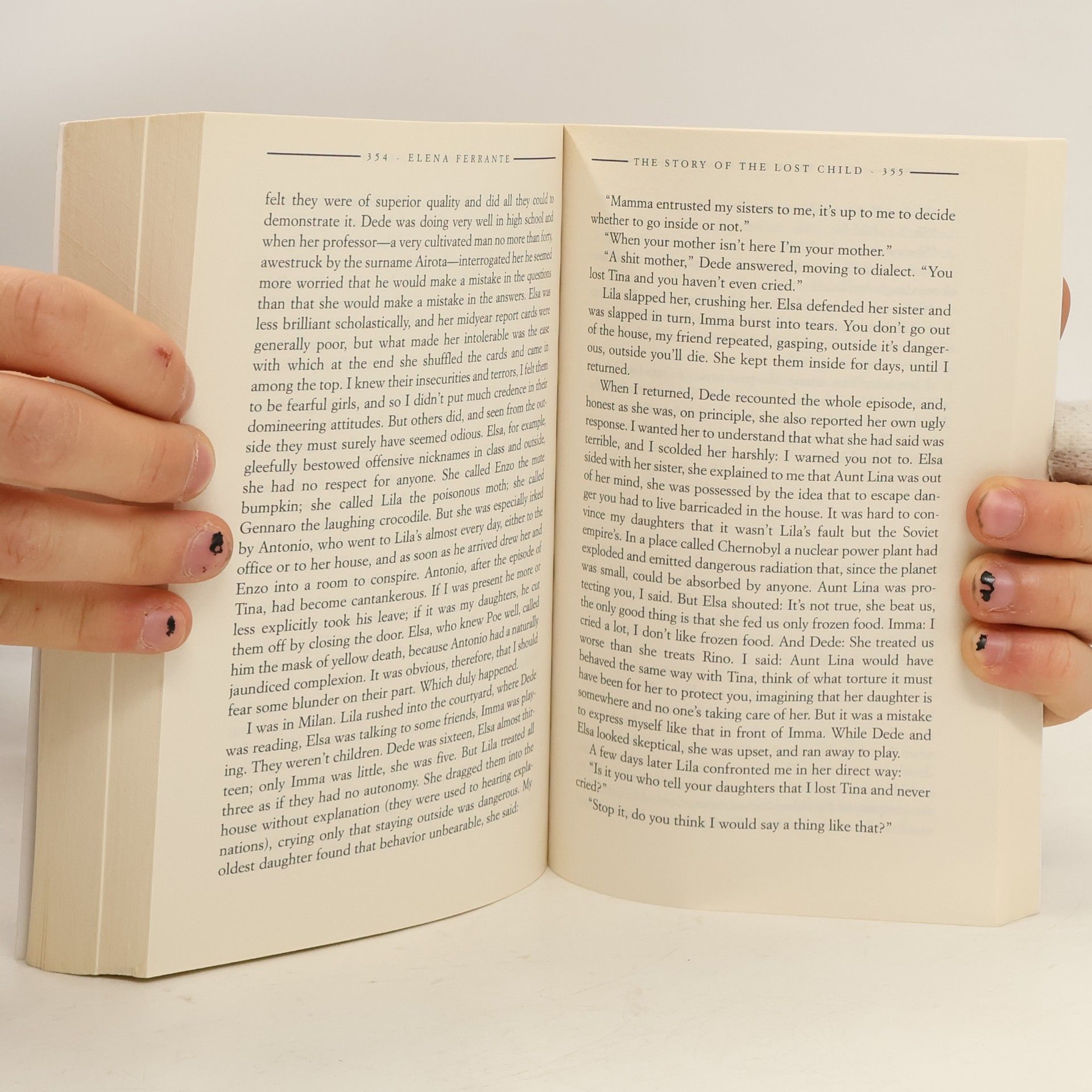 Elena Ferrante The story of the lost child