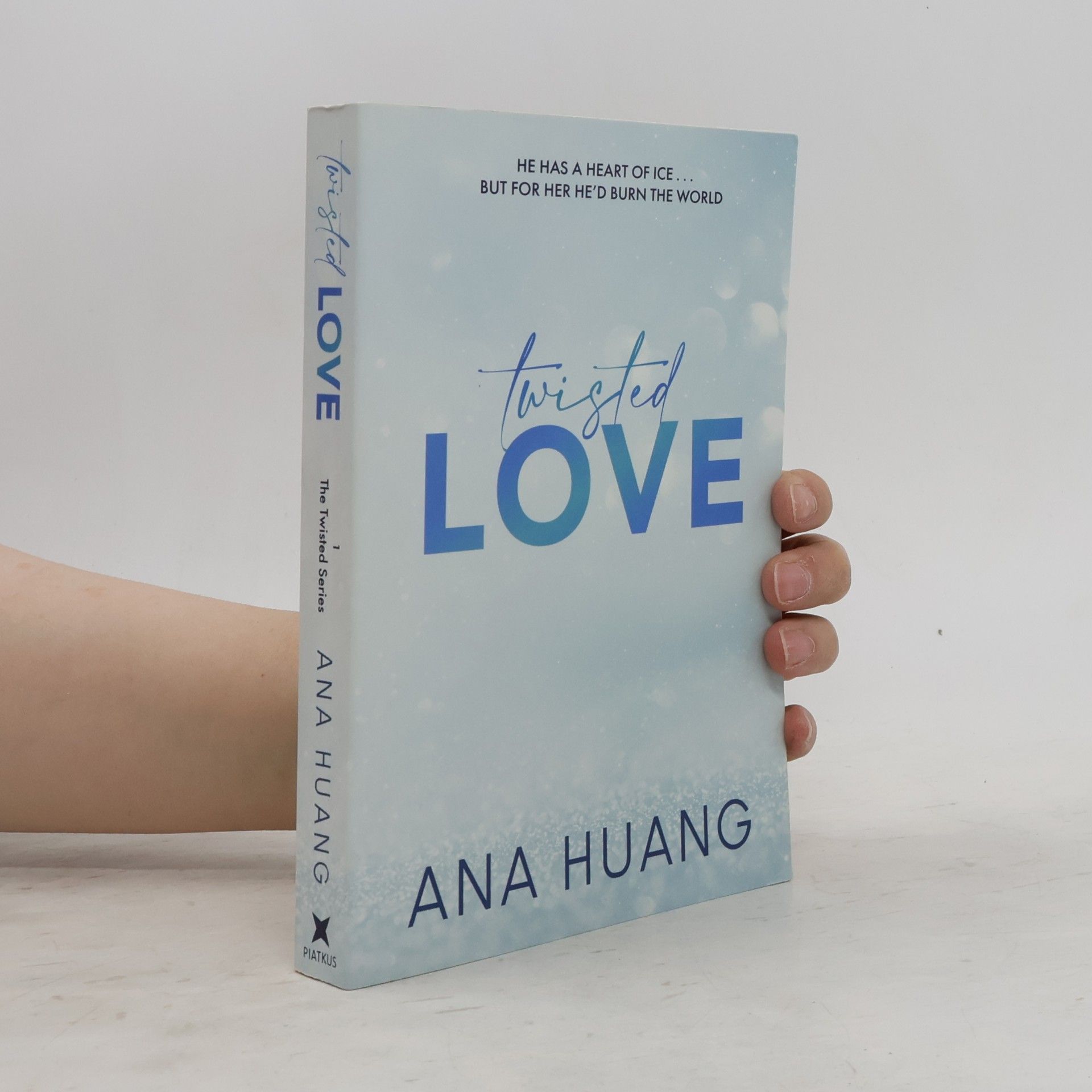 Ana Huang Twisted love. Twisted book one