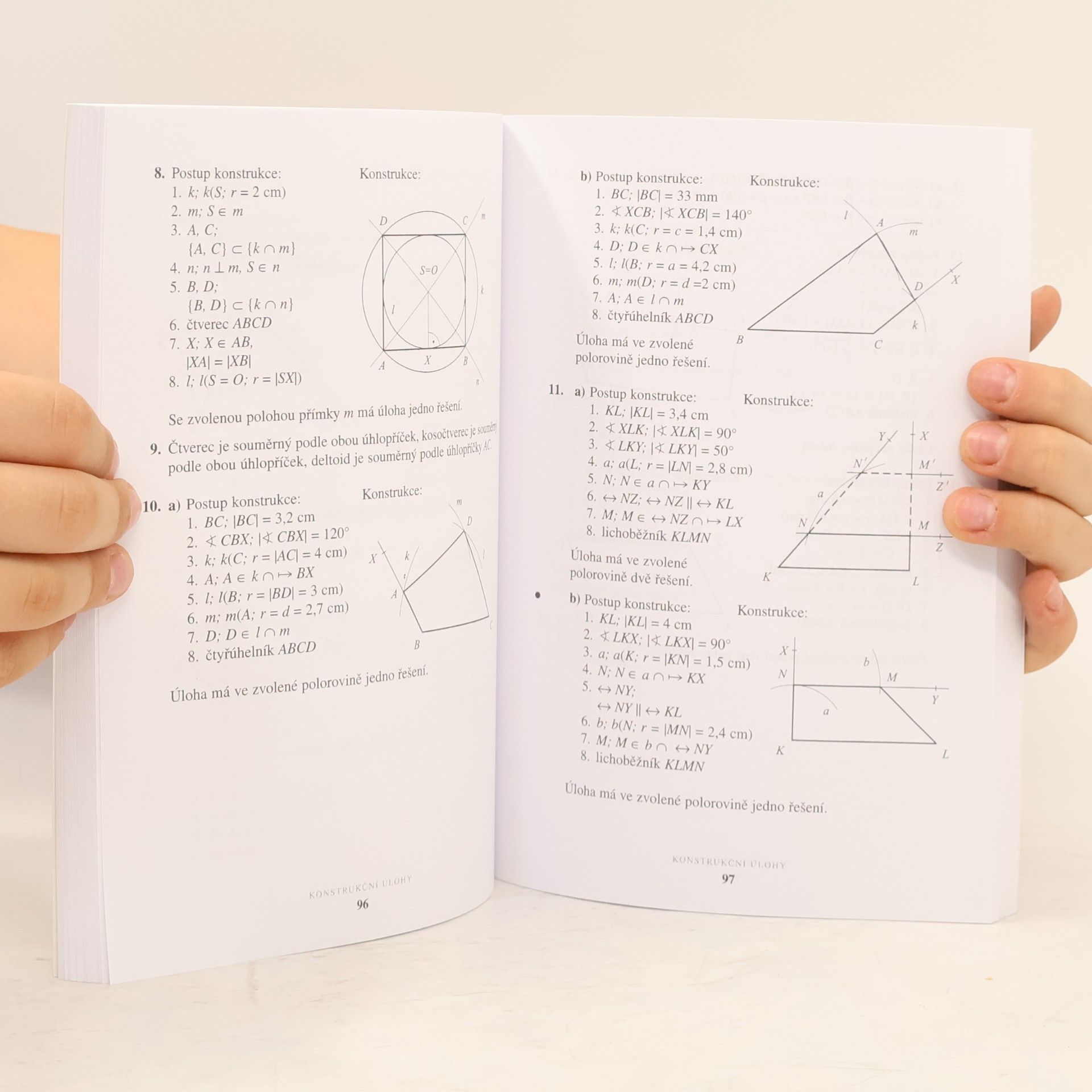 Martin Dytrych Sbírka úloh z matematiky pro nižší ročníky víceletých gymnázií a pro 2. stupeň základních škol: Geometrie a funkce