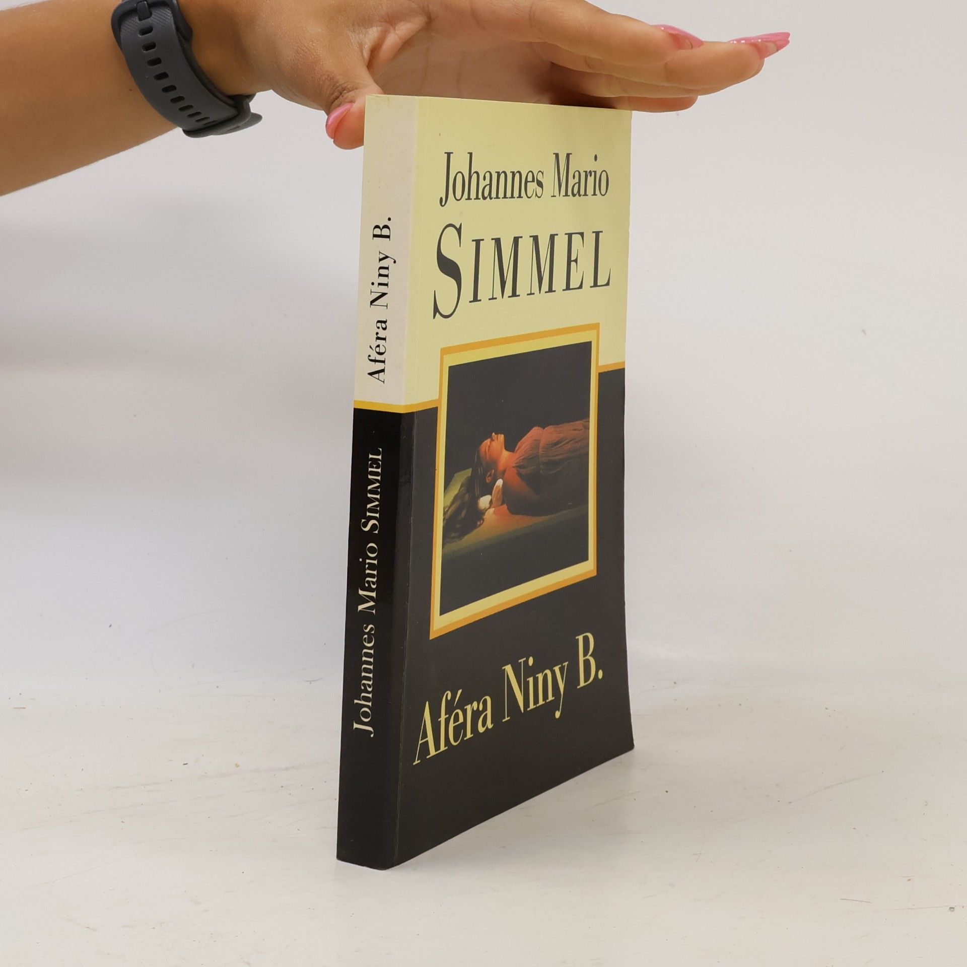 Johannes Mario Simmel Aféra Niny B.