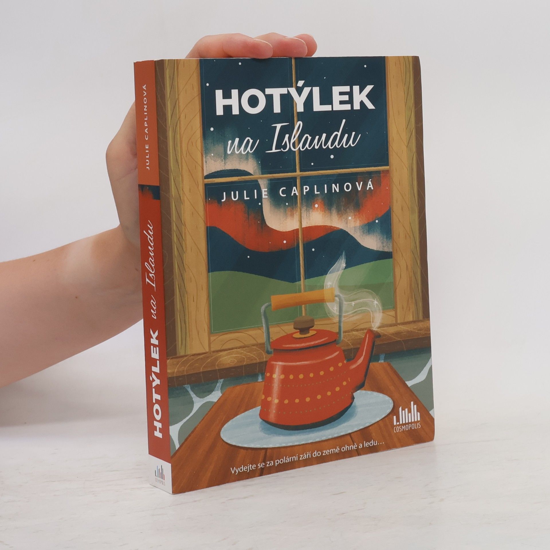 Julie Caplinová Hotýlek na Islandu