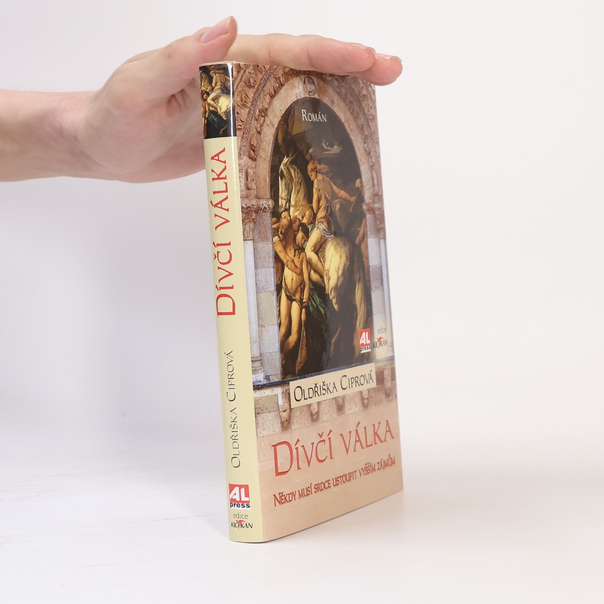 Oldřiška Lišková Dívčí válka
