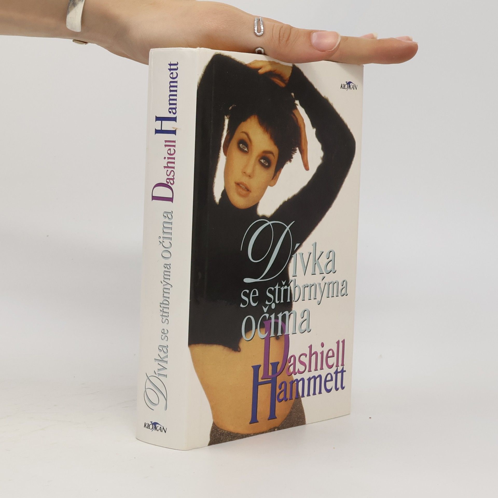 Dashiell Hammett Dívka se stříbrnýma očima