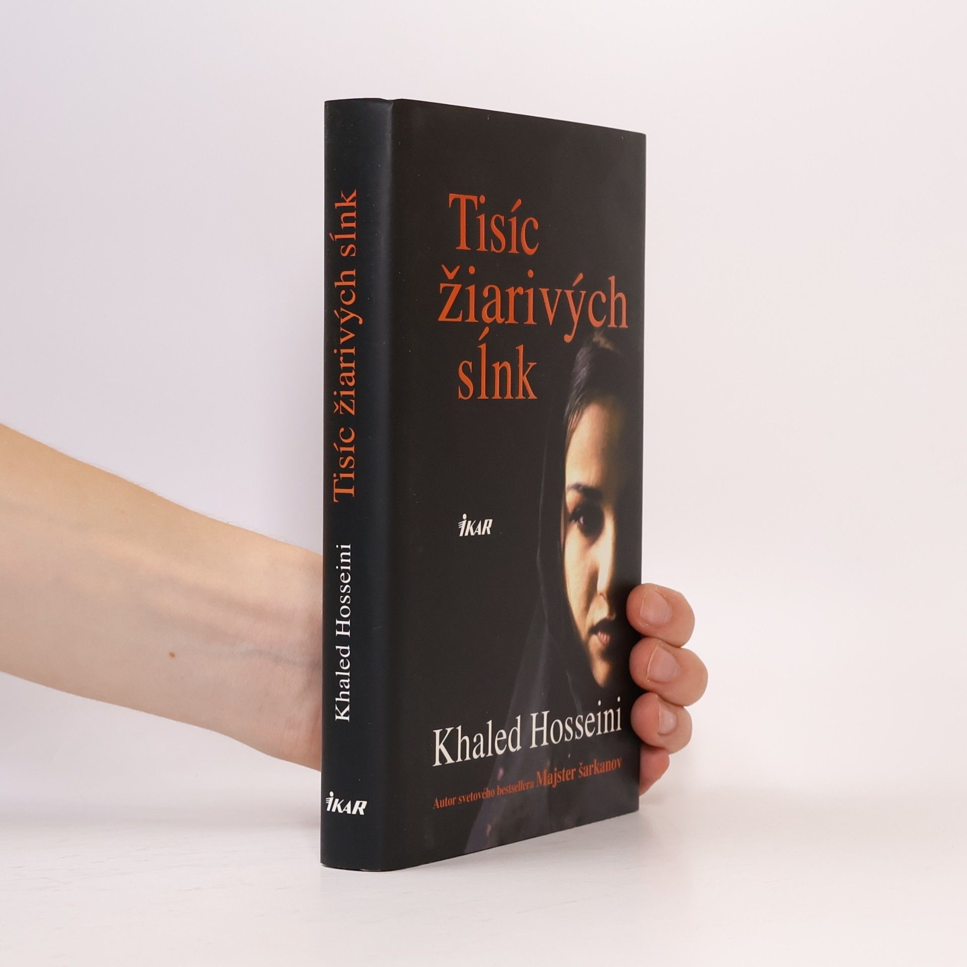 Khaled Hosseini Tisíc žiarivých sĺnk
