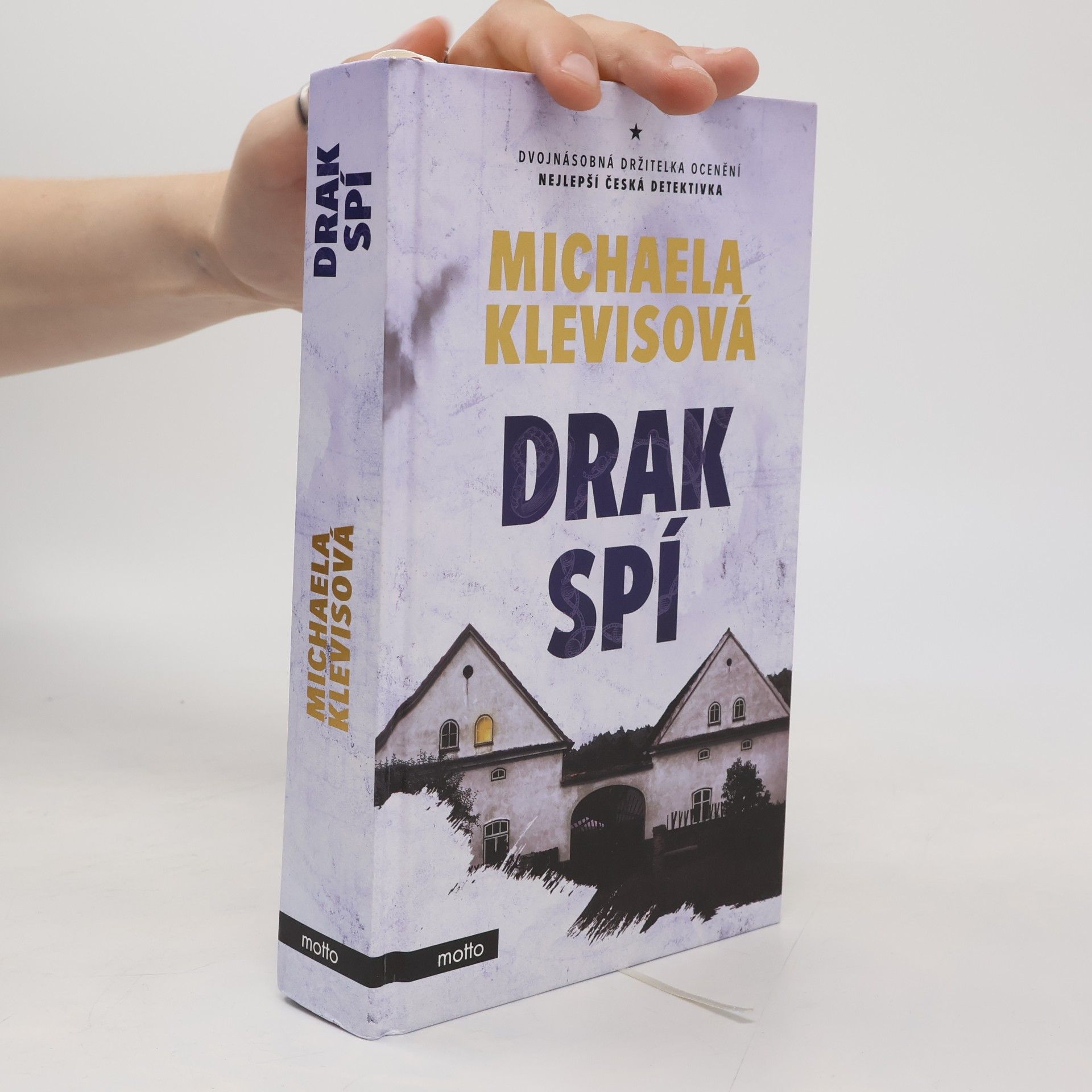 Michaela Klevisová Drak spí
