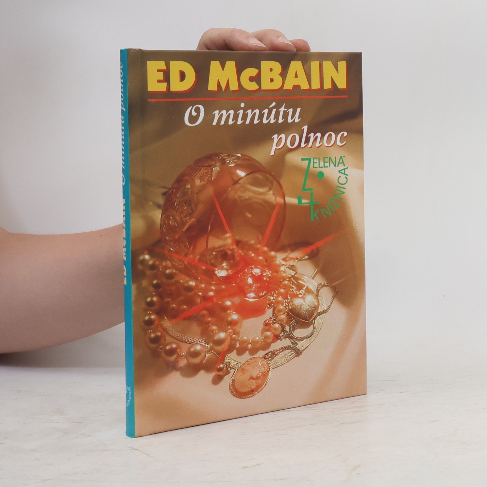 O minútu polnoc