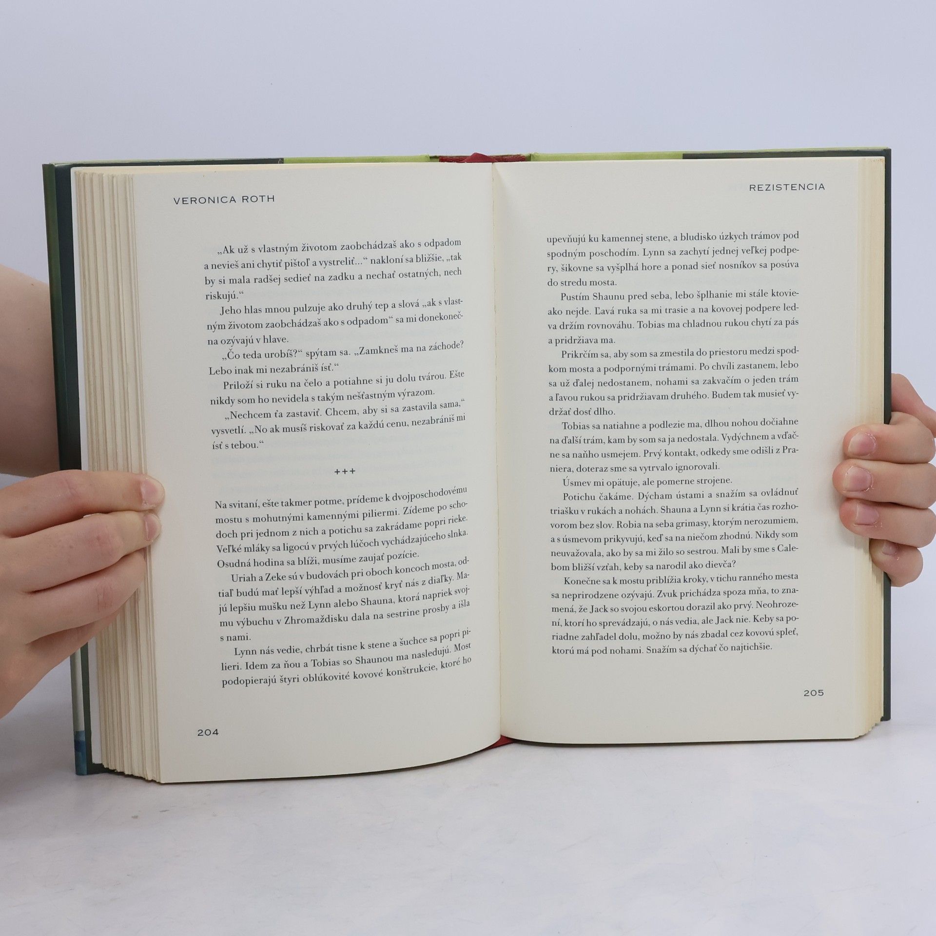 Veronica Roth Rezistencia