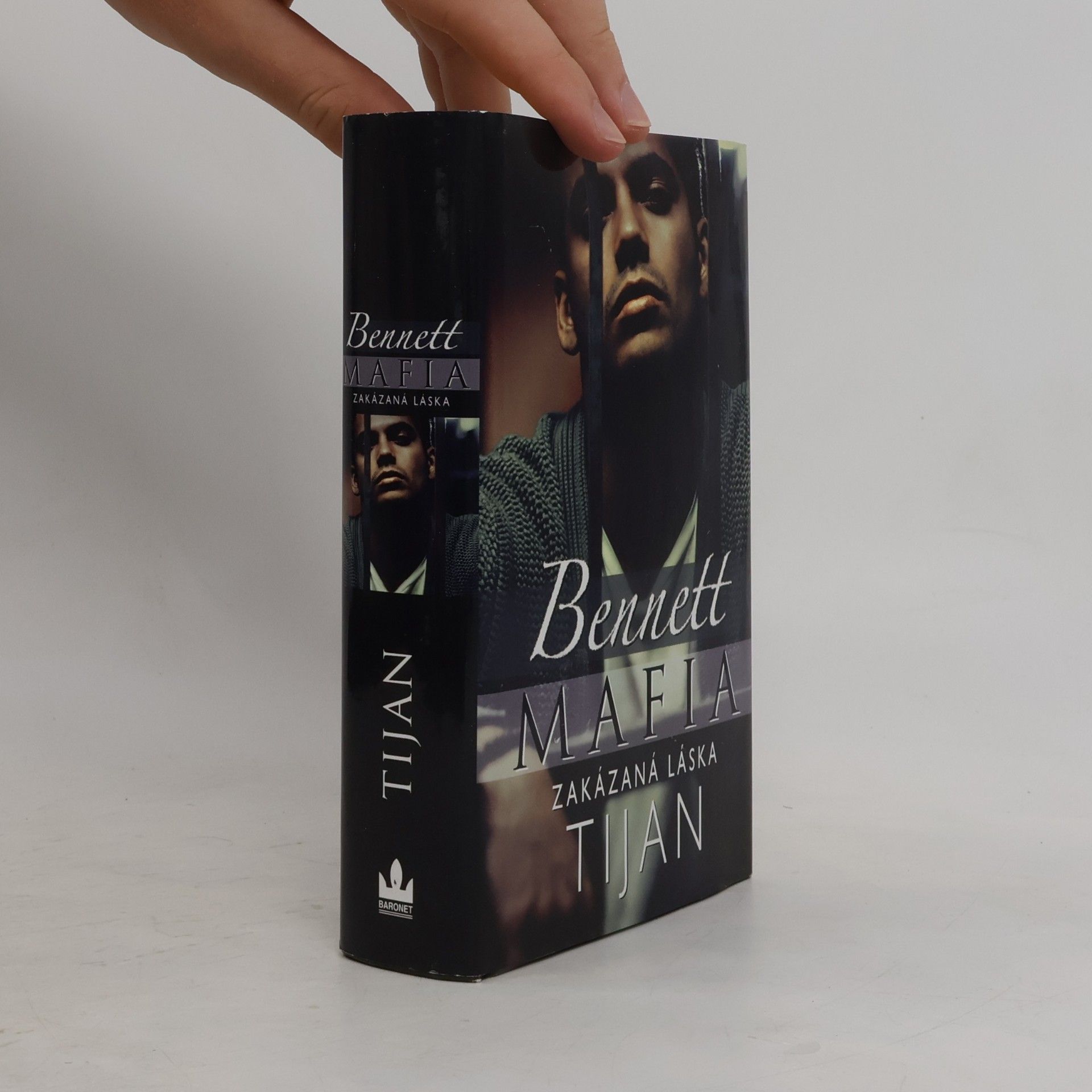 Bennett mafia : zakázaná láska
