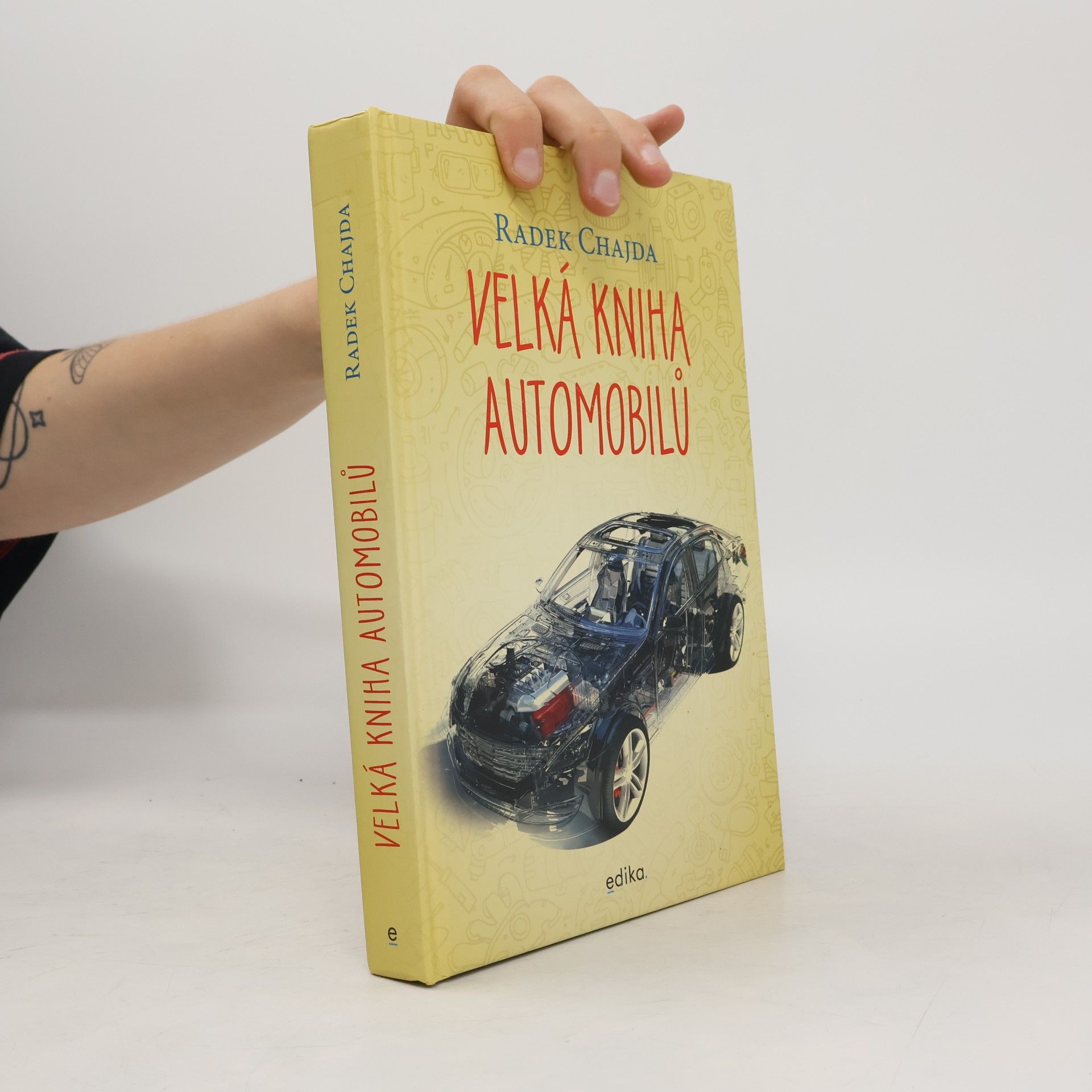 Radek Chajda Velká kniha automobilů