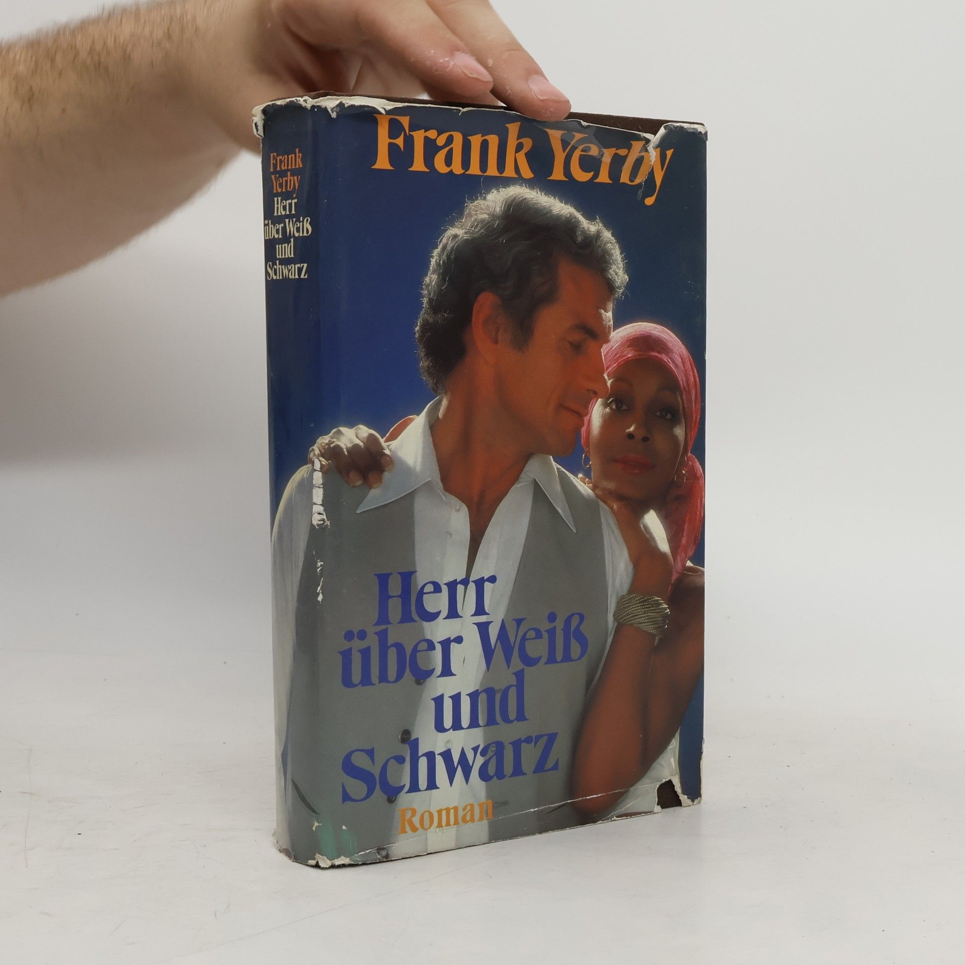 Frank Yerby Herr über Weiß und Schwarz