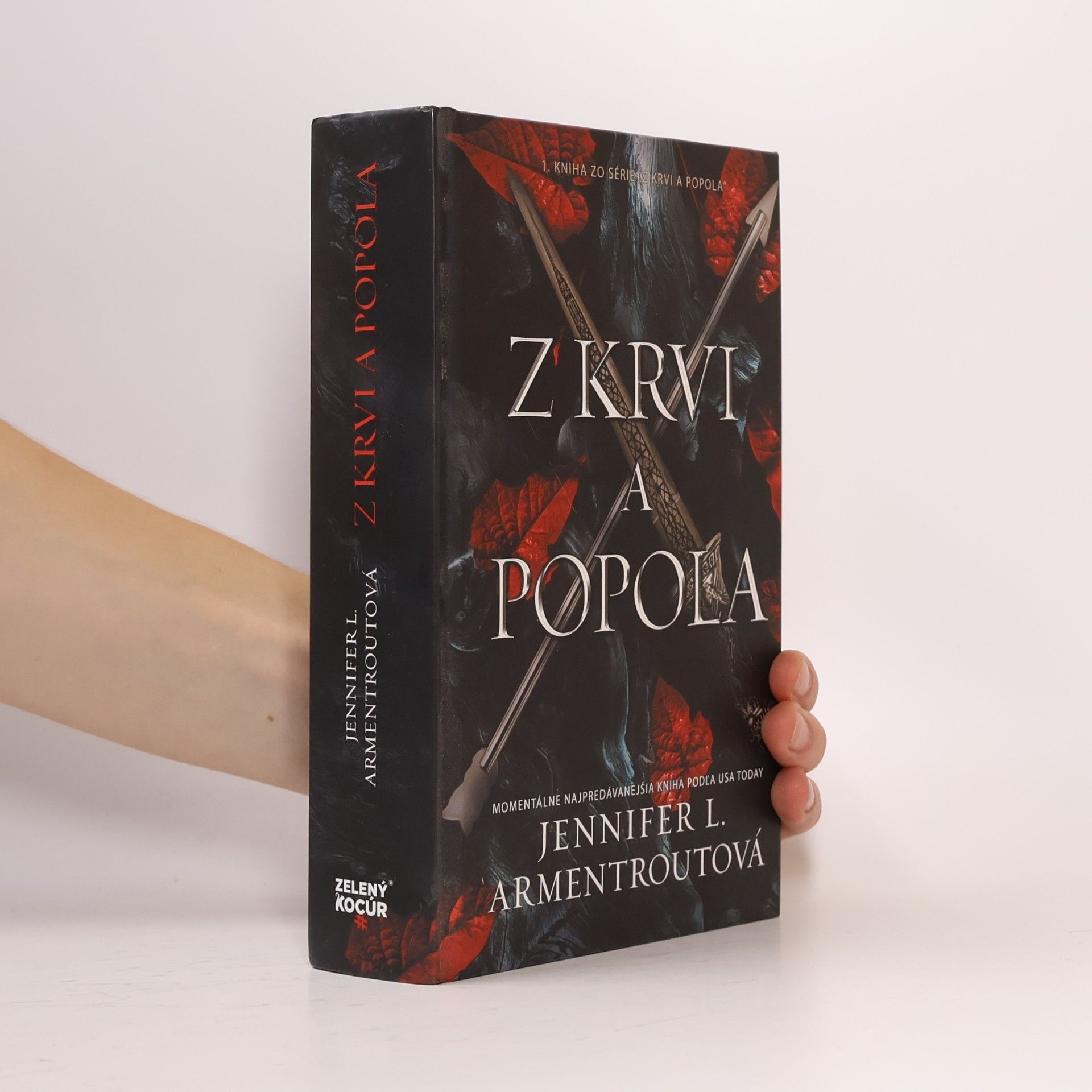 Jennifer Armentrout Z krvi popola