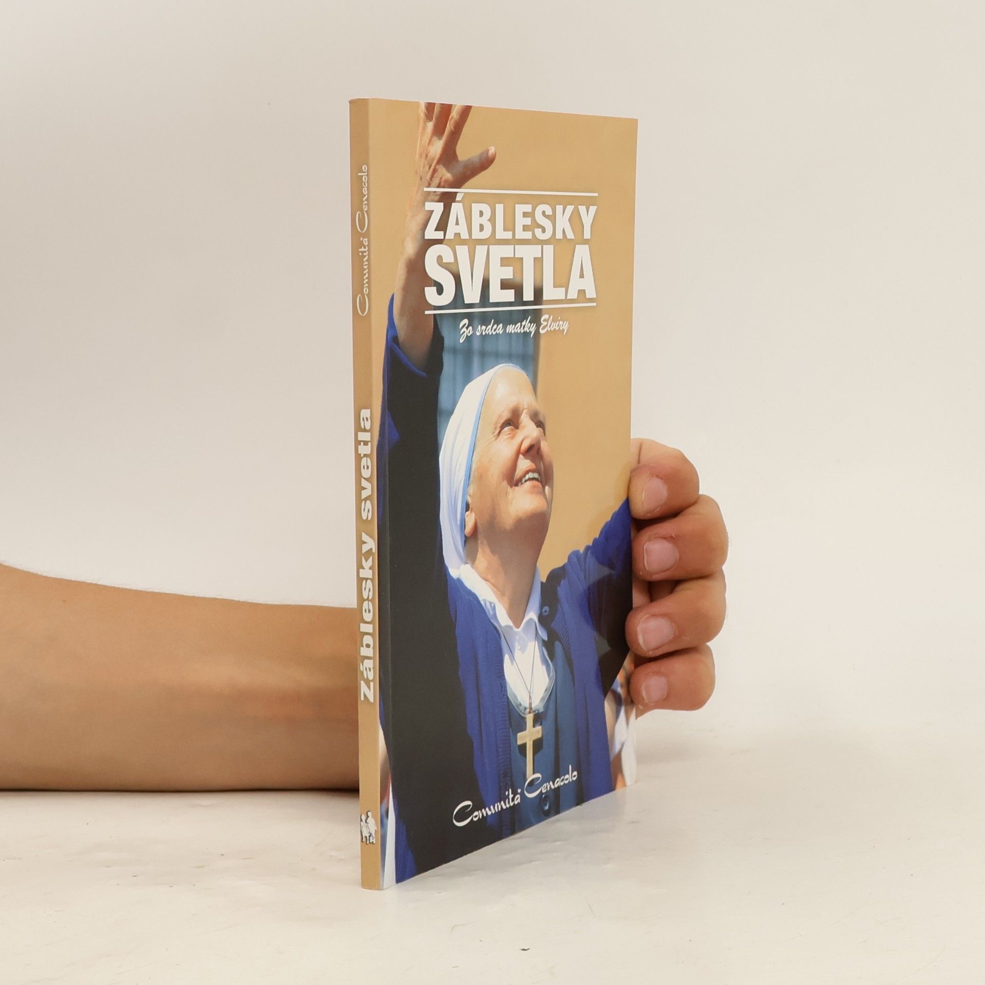 Kolektiv autorů Záblesky svetla. Zo srdca matky Elvíry