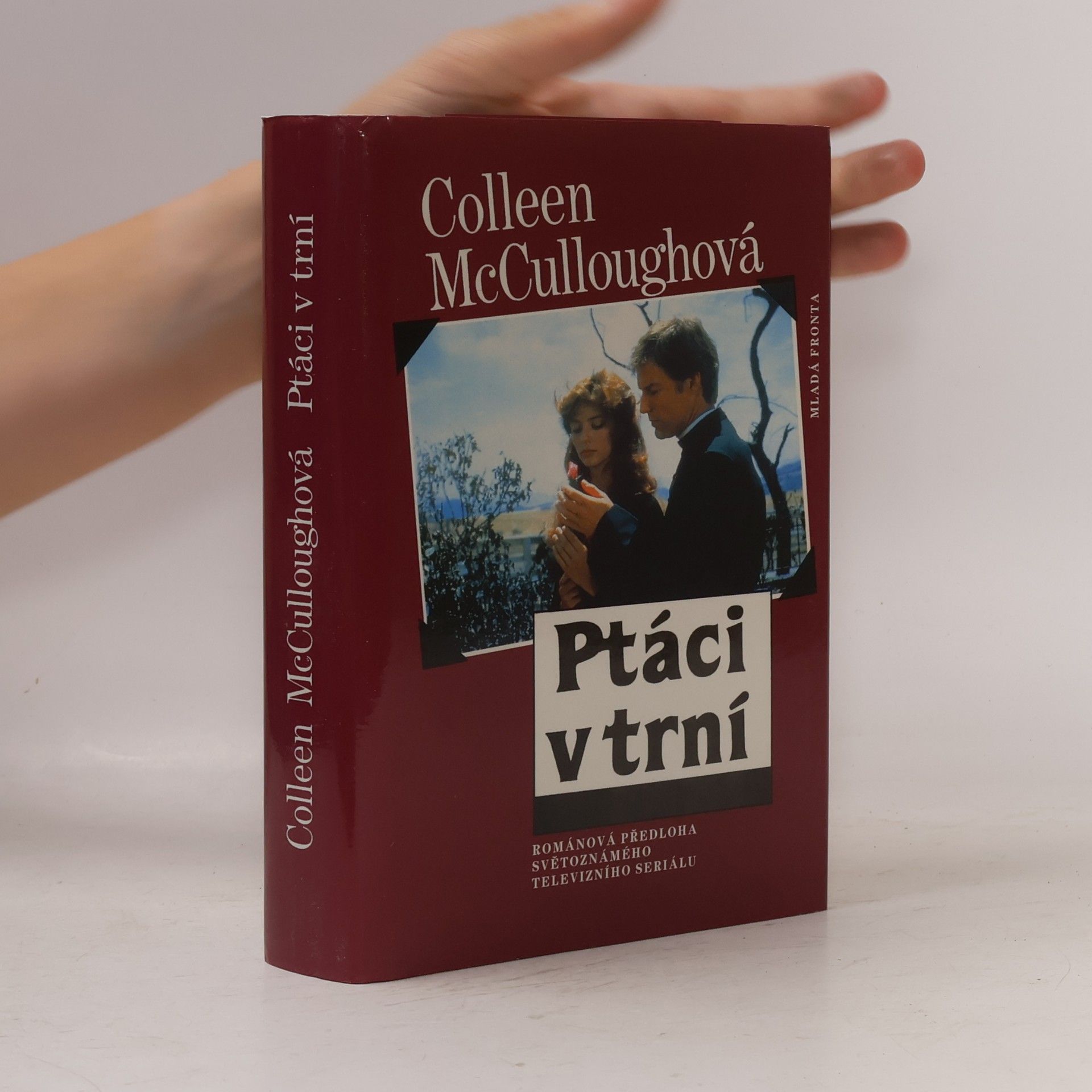 Colleen McCulloughová Ptáci v trní
