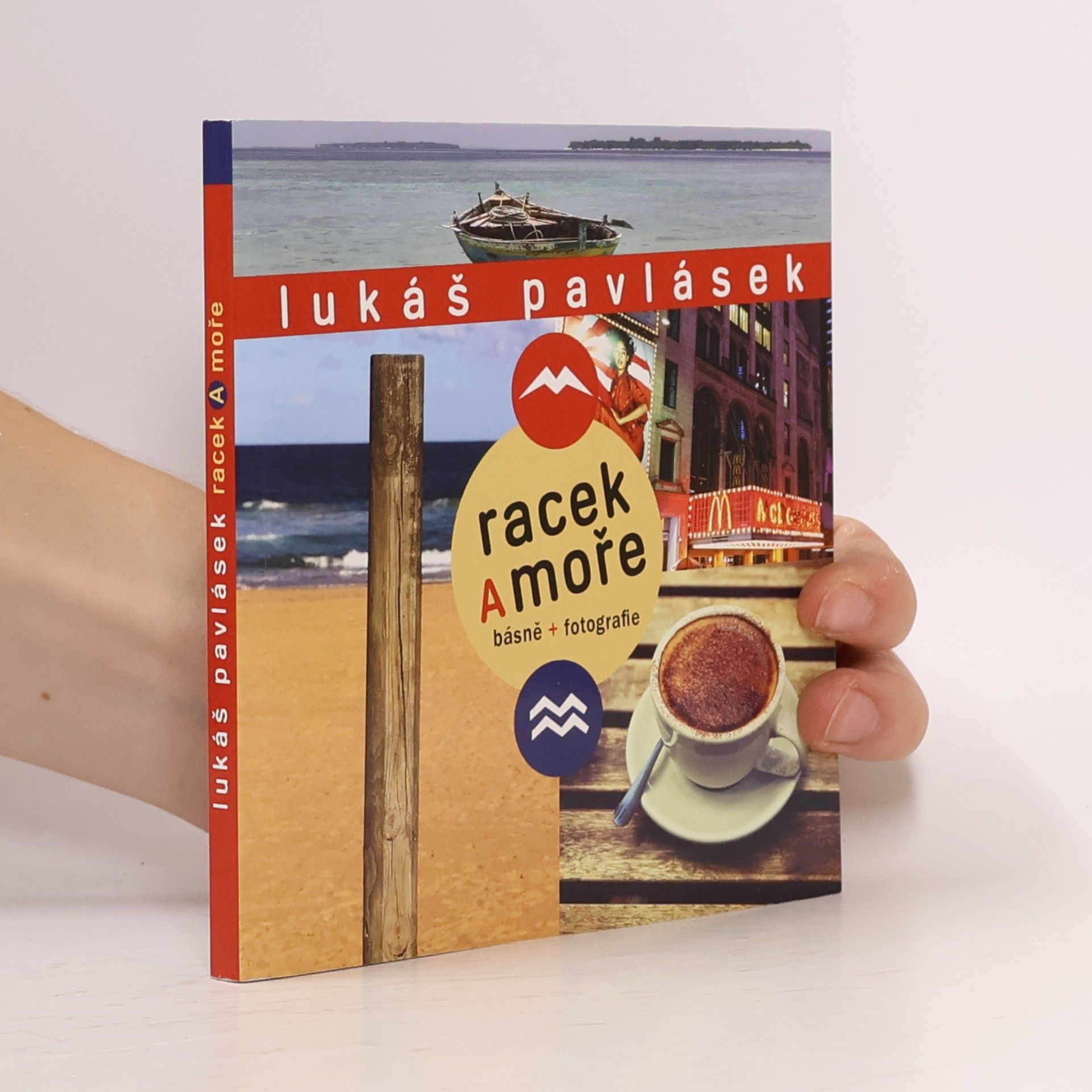 Racek a moře