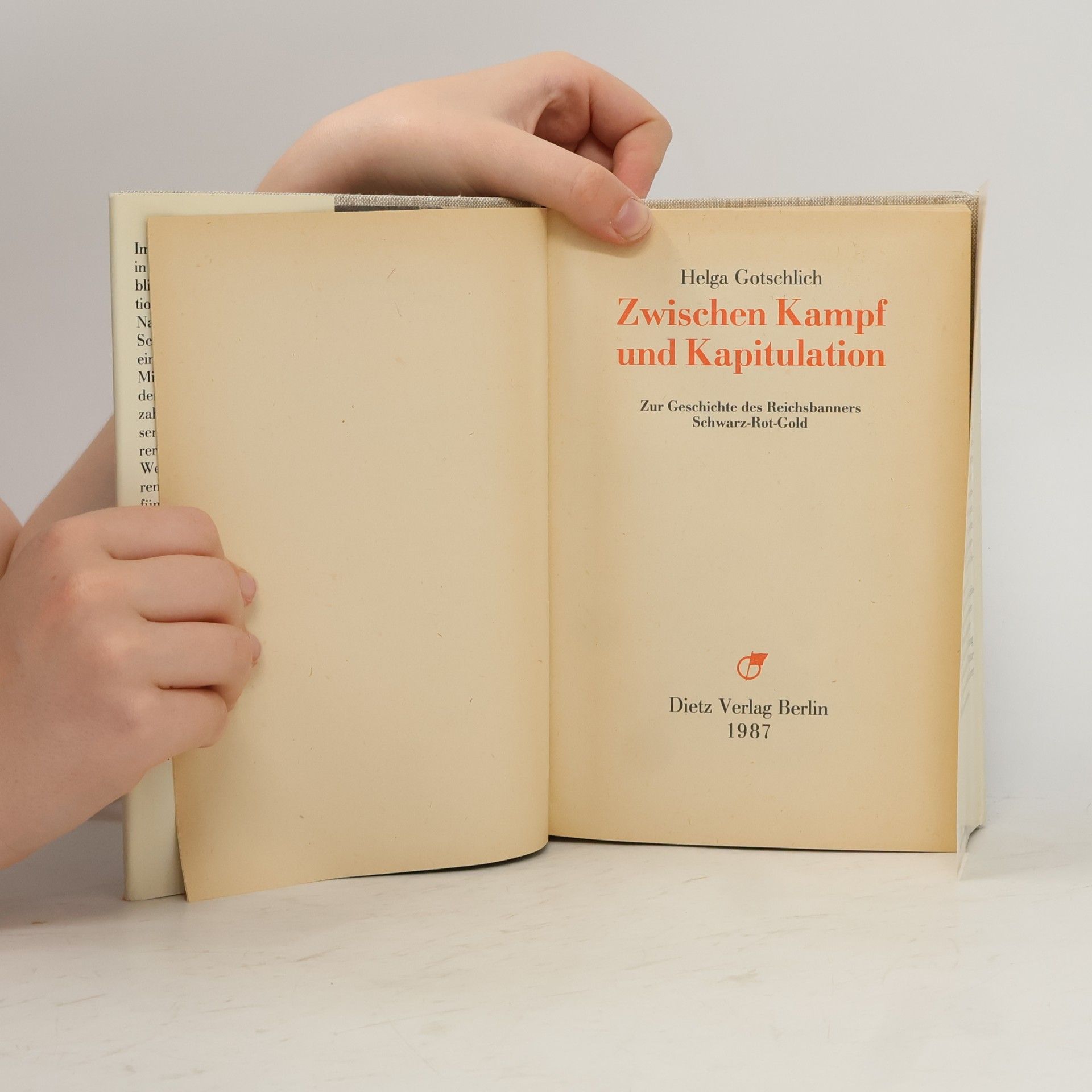 Helga Gotschlich Zwischen Kampf und Kapitulation