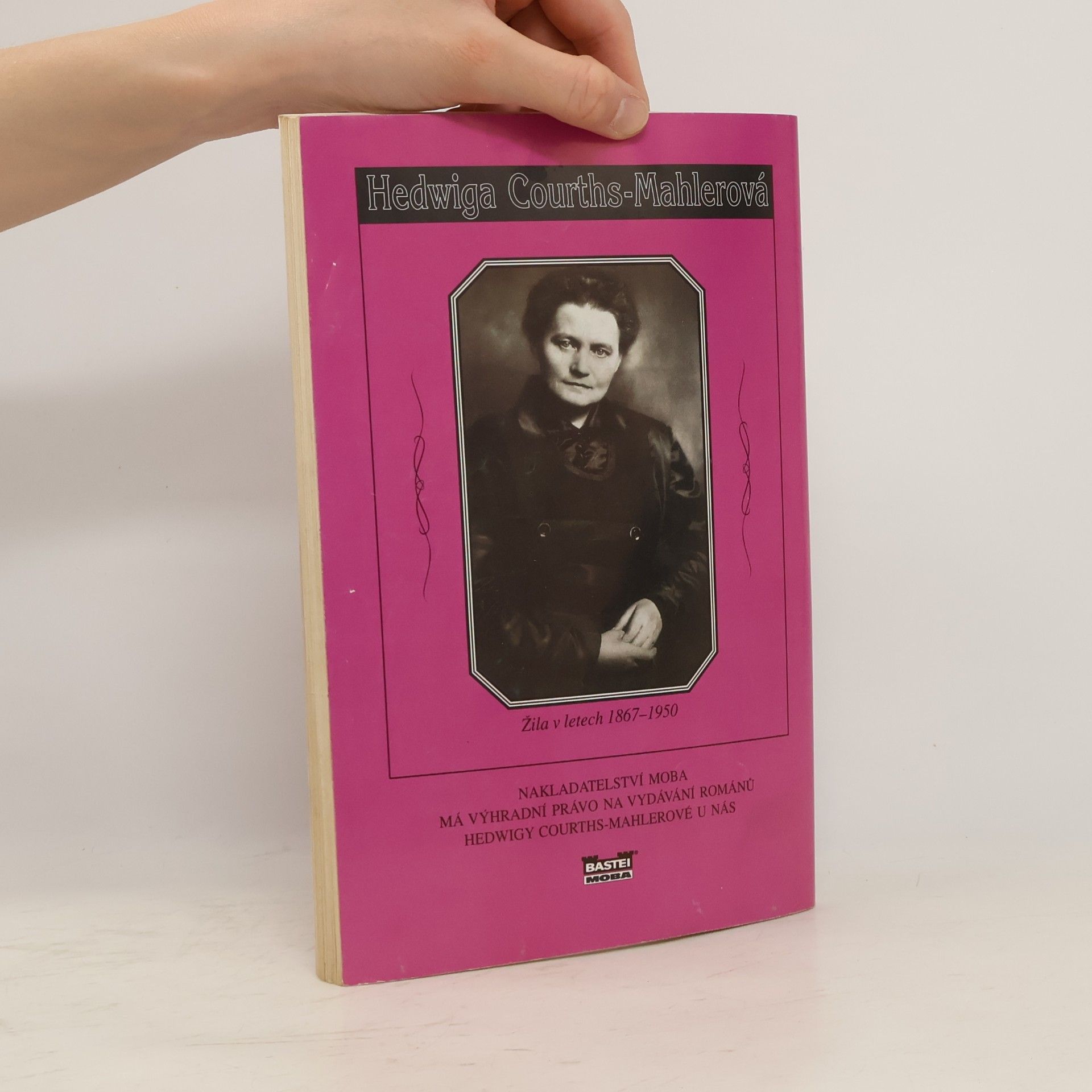 Hedwig Courths-Mahler Mezi pýchou a láskou - První vydání