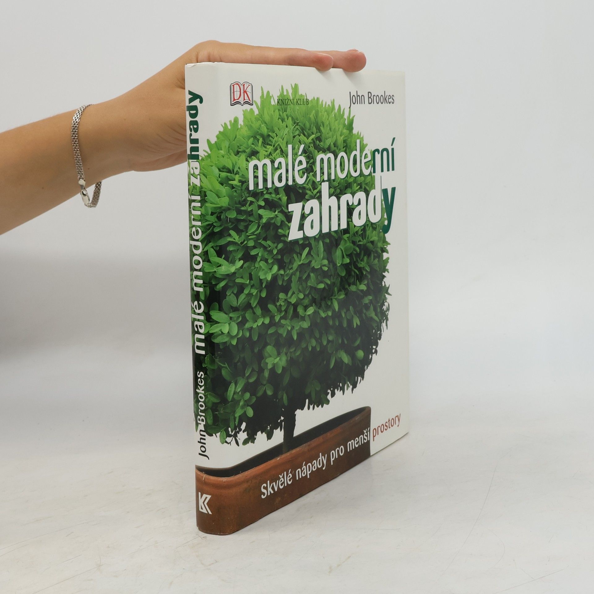 John Brookes Malé moderní zahrady