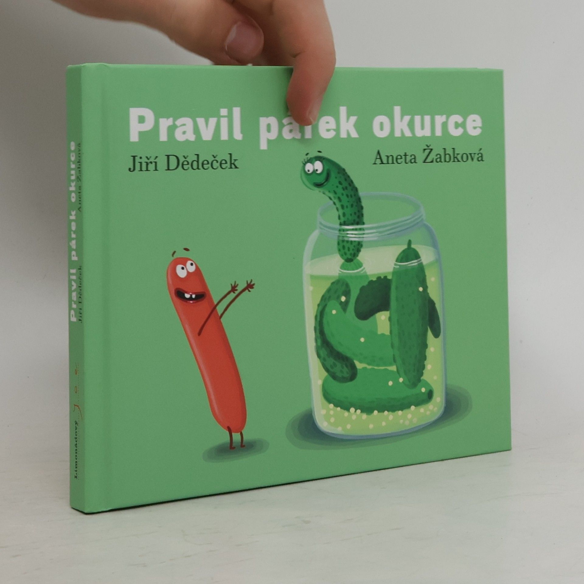 Pravil párek okurce