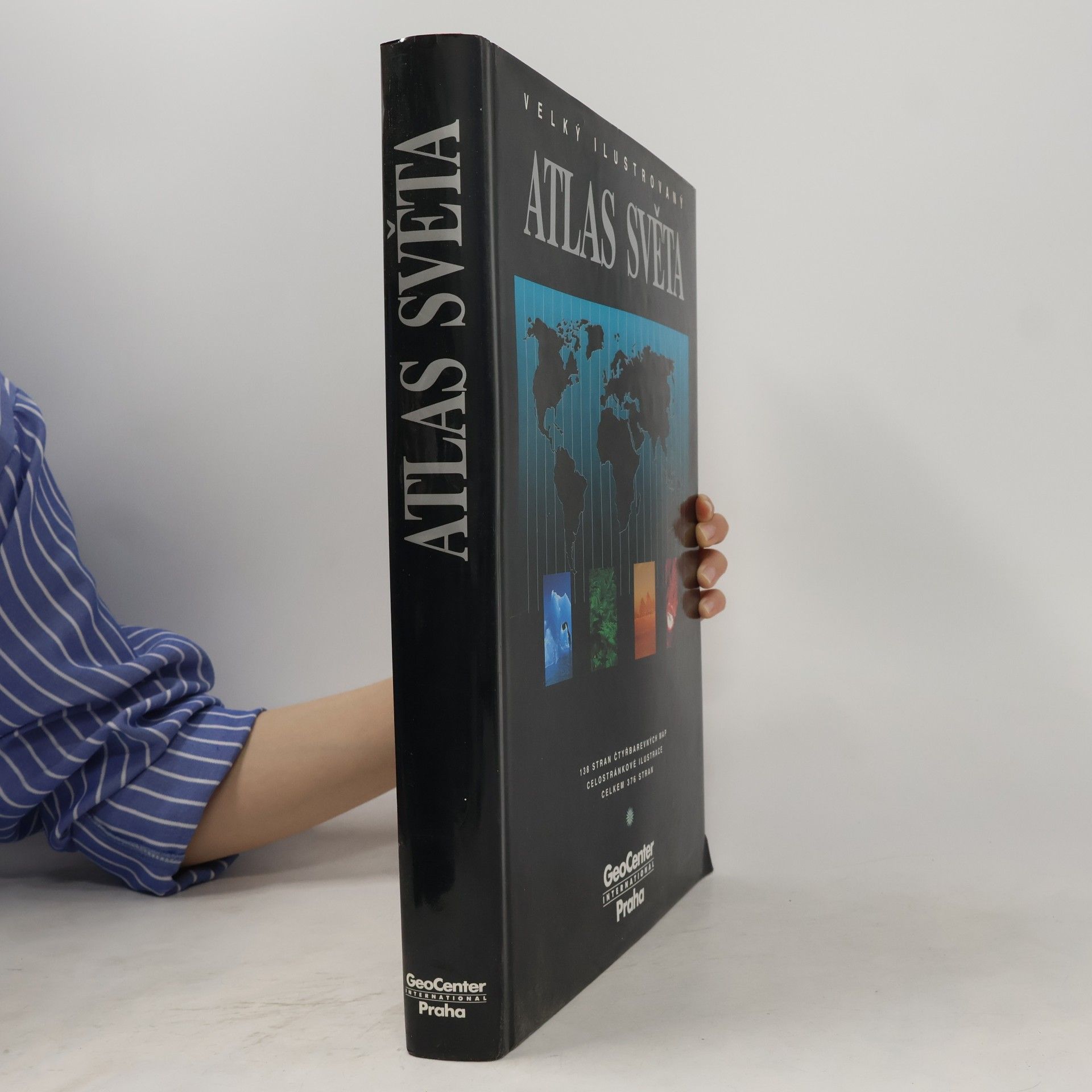 Helena Kholová Velký ilustrovaný atlas světa