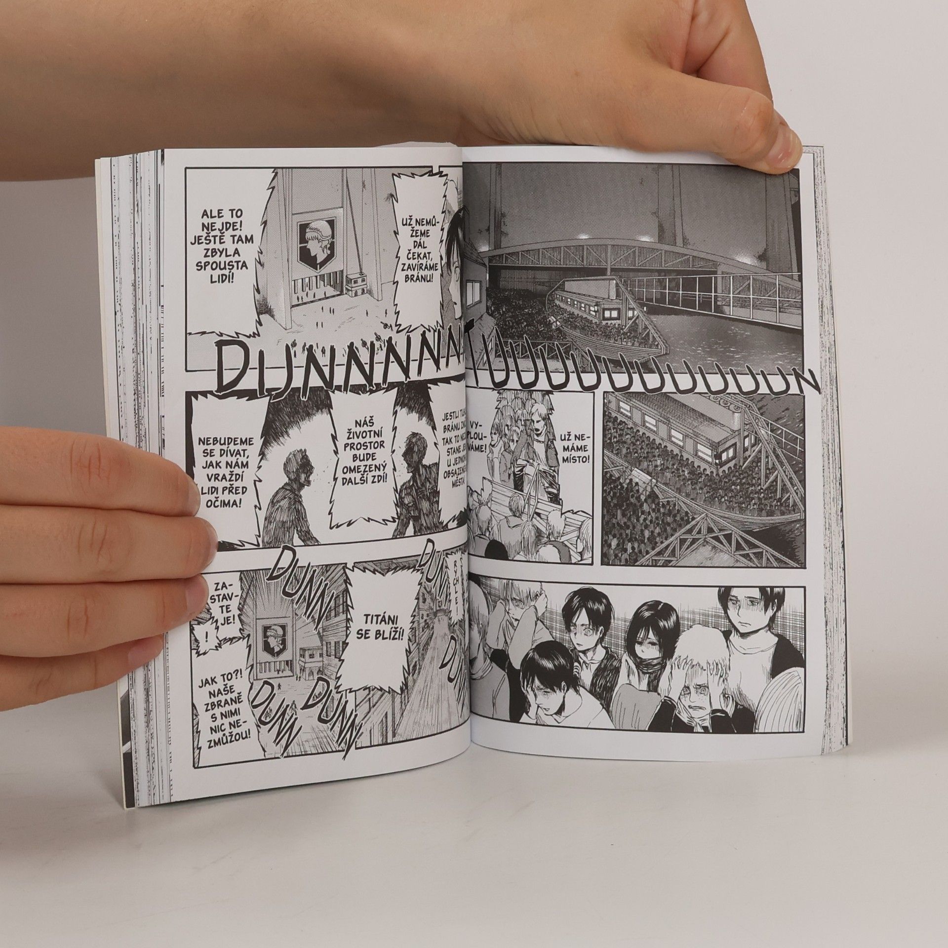 Hajime Isayama Útok titánů 1