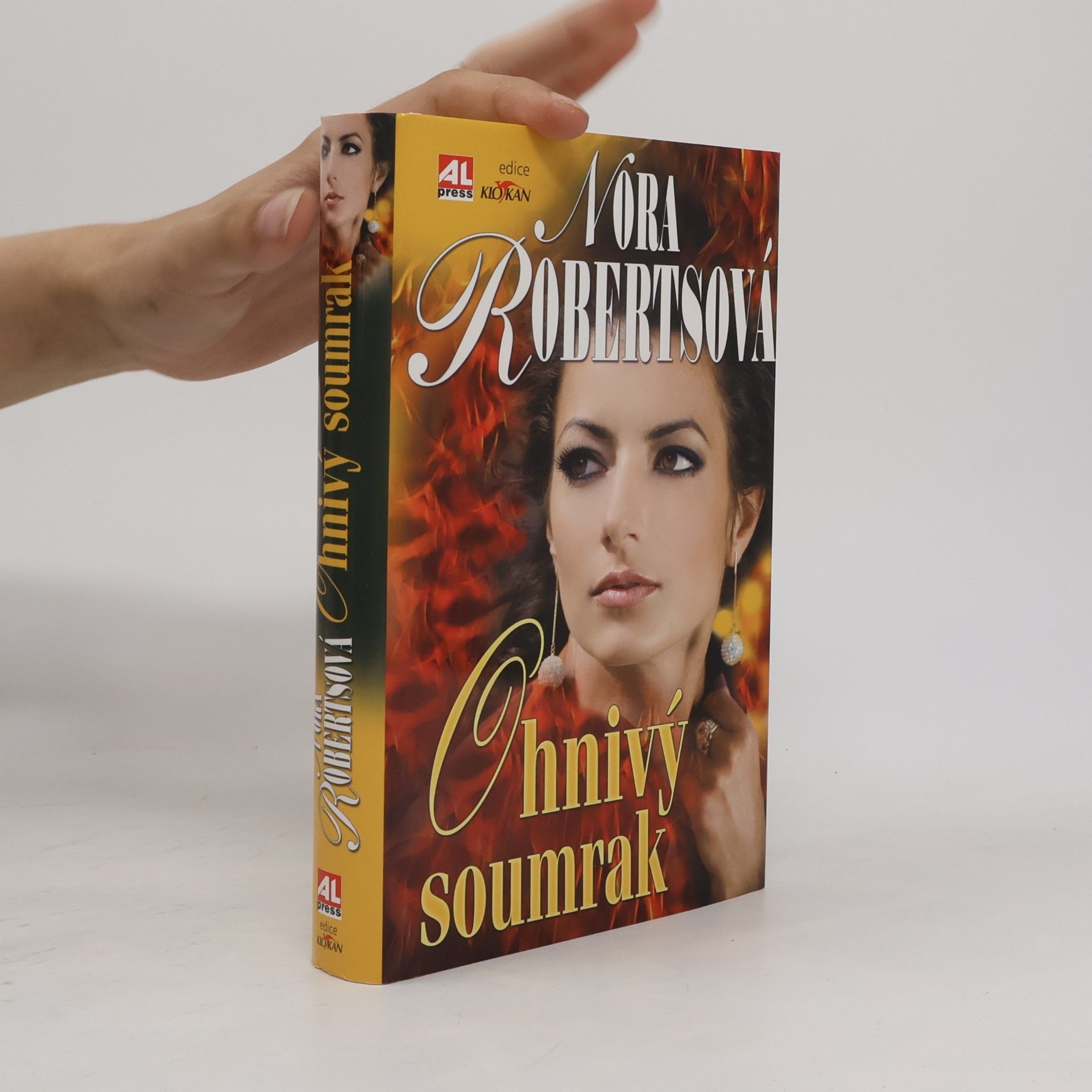Nora Roberts Ohnivý soumrak
