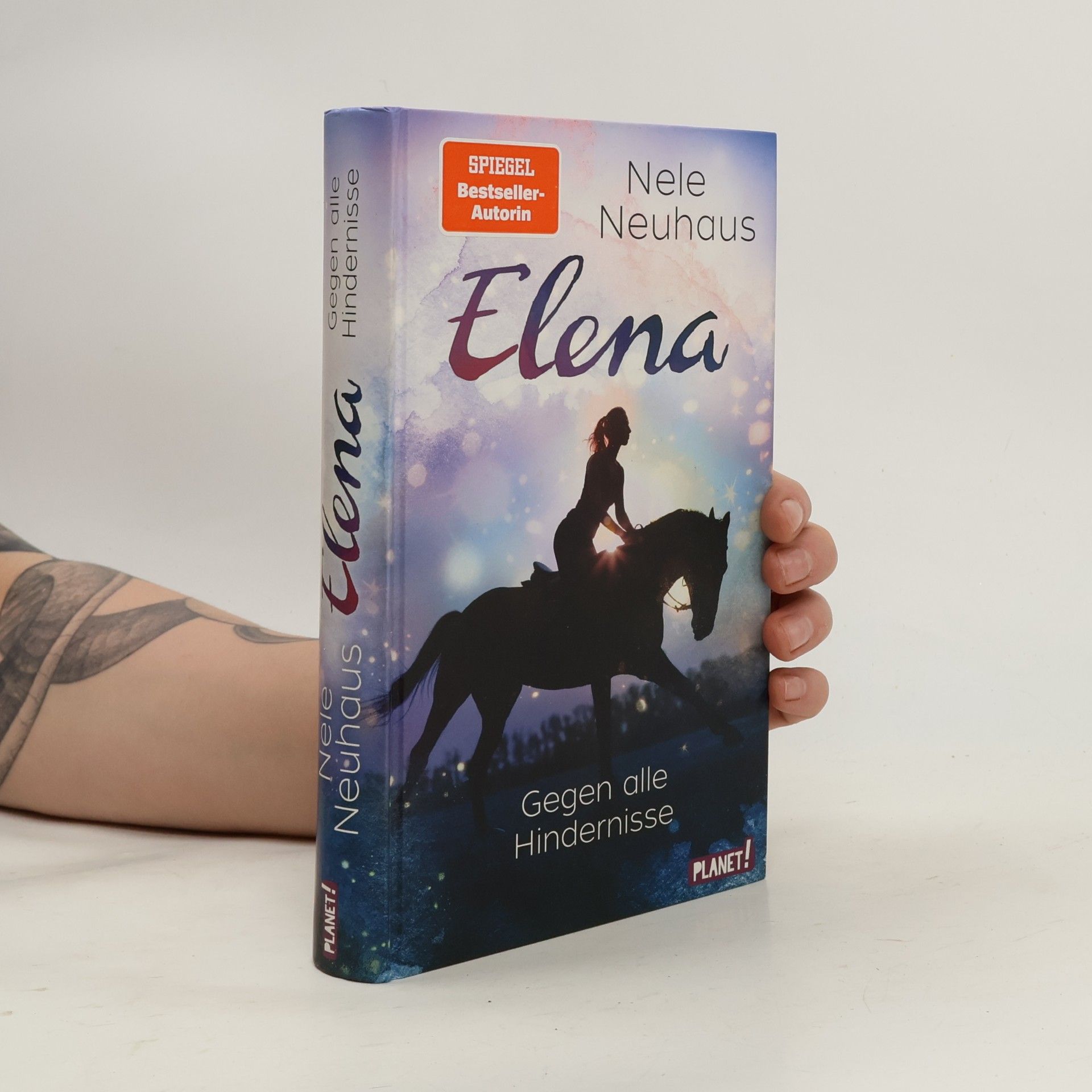 Nele Neuhaus Elena. Gegen alle Hindernisse