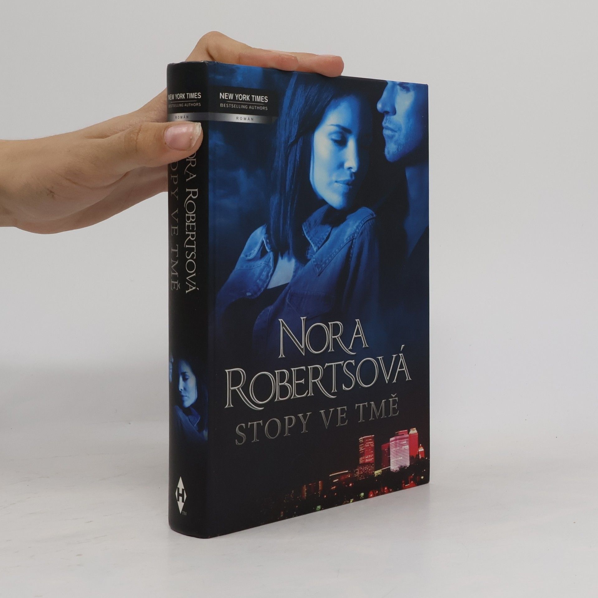 Nora Roberts Stopy ve tmě. Noční stín. Noční dým