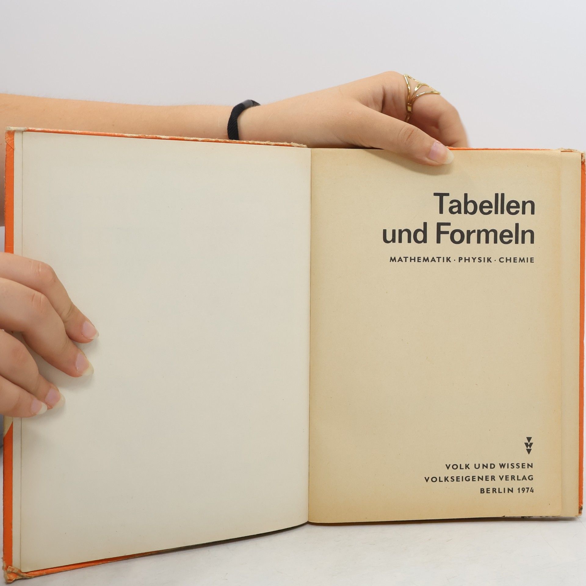 Various authors Tabellen und Formeln