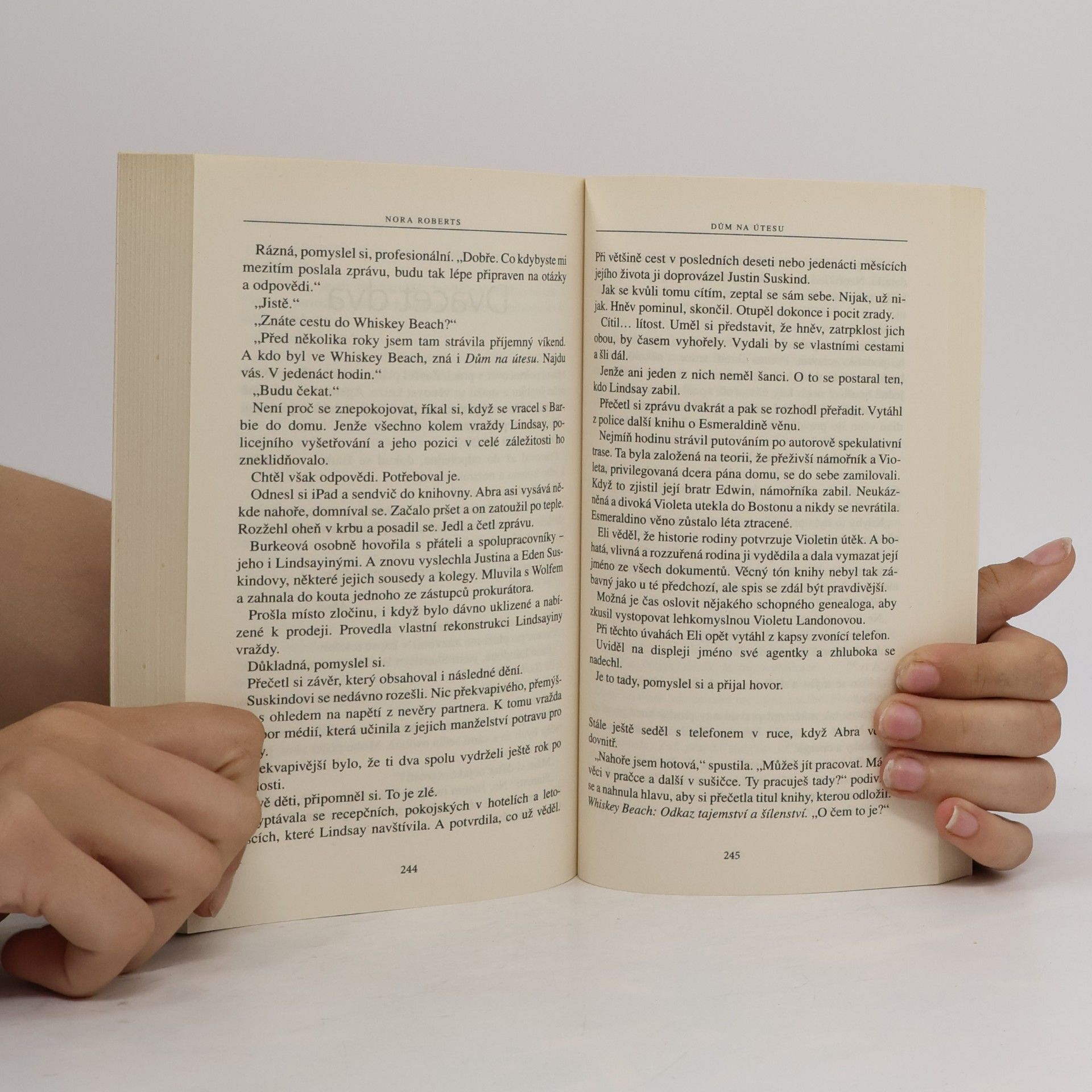 Nora Roberts Dům na útesu