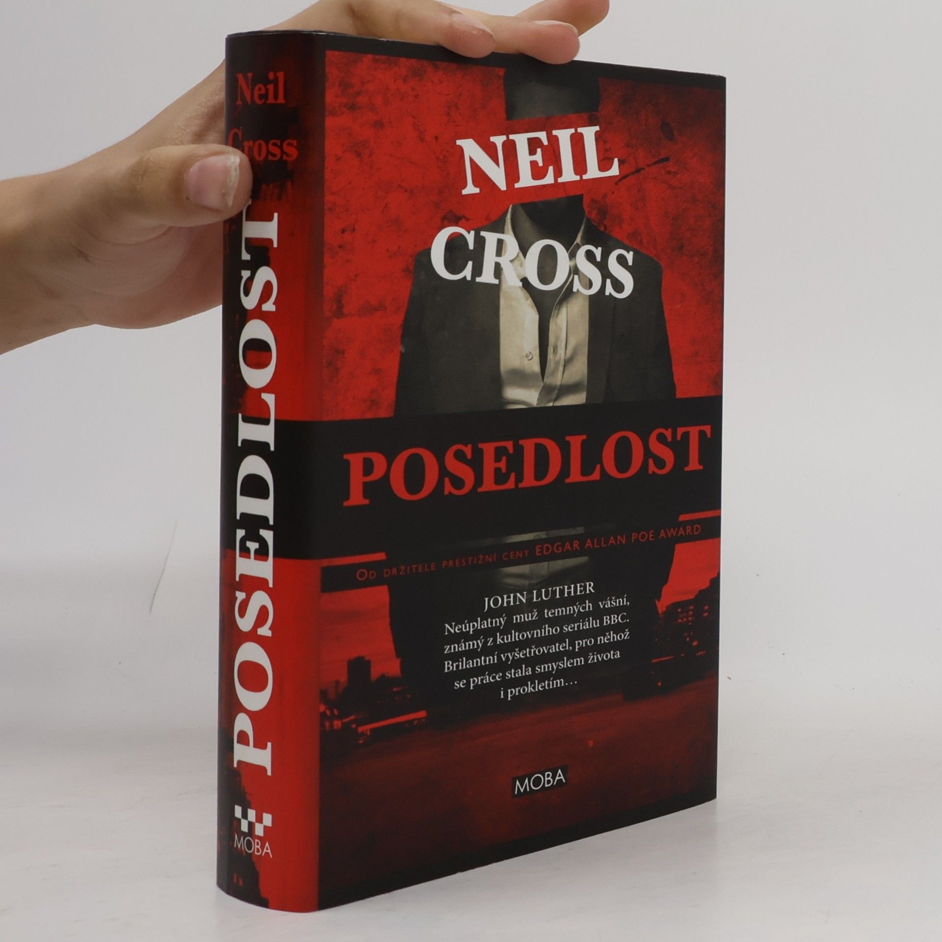 Neil Cross Posedlost