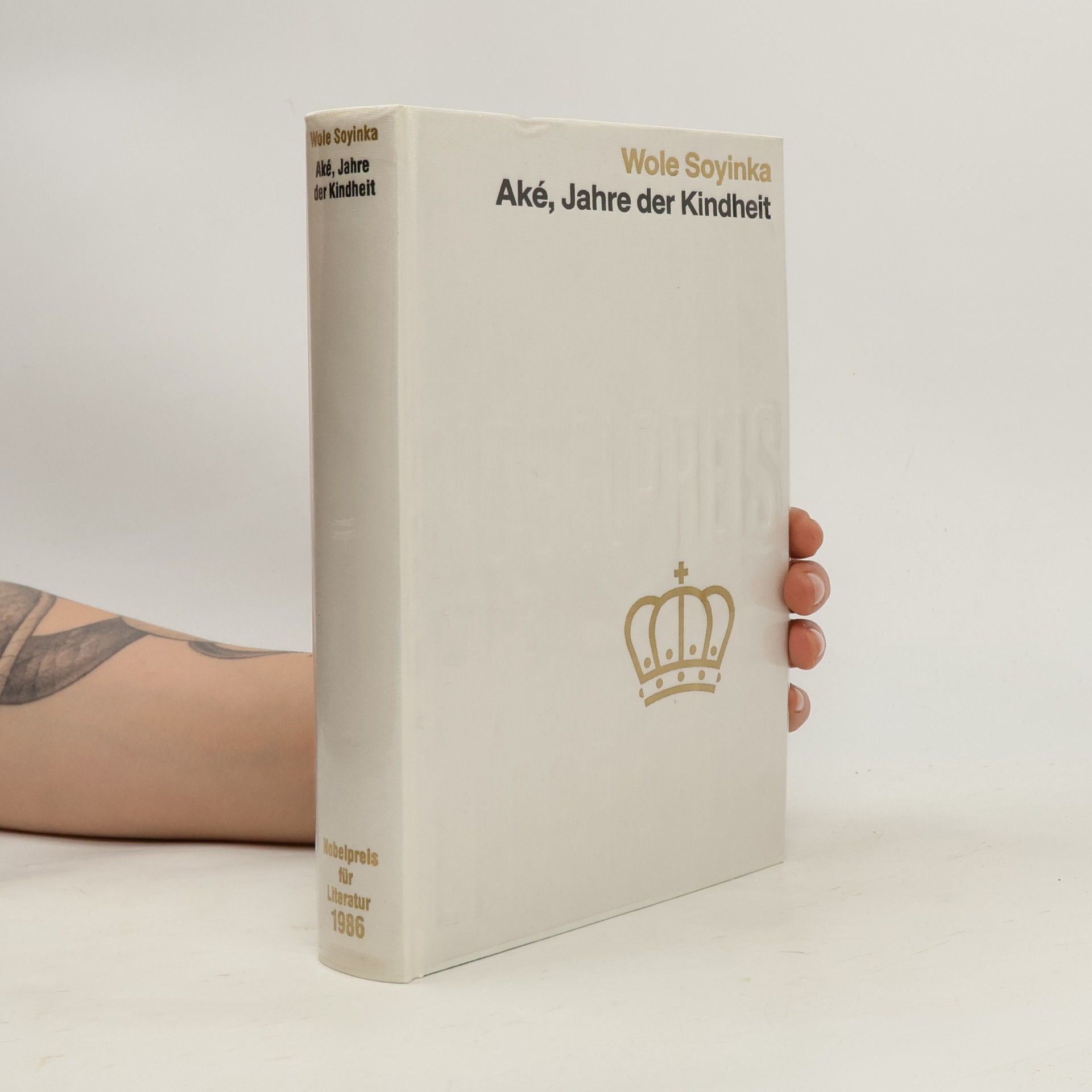 Wole Soyinka Aké, Jahre der Kindheit
