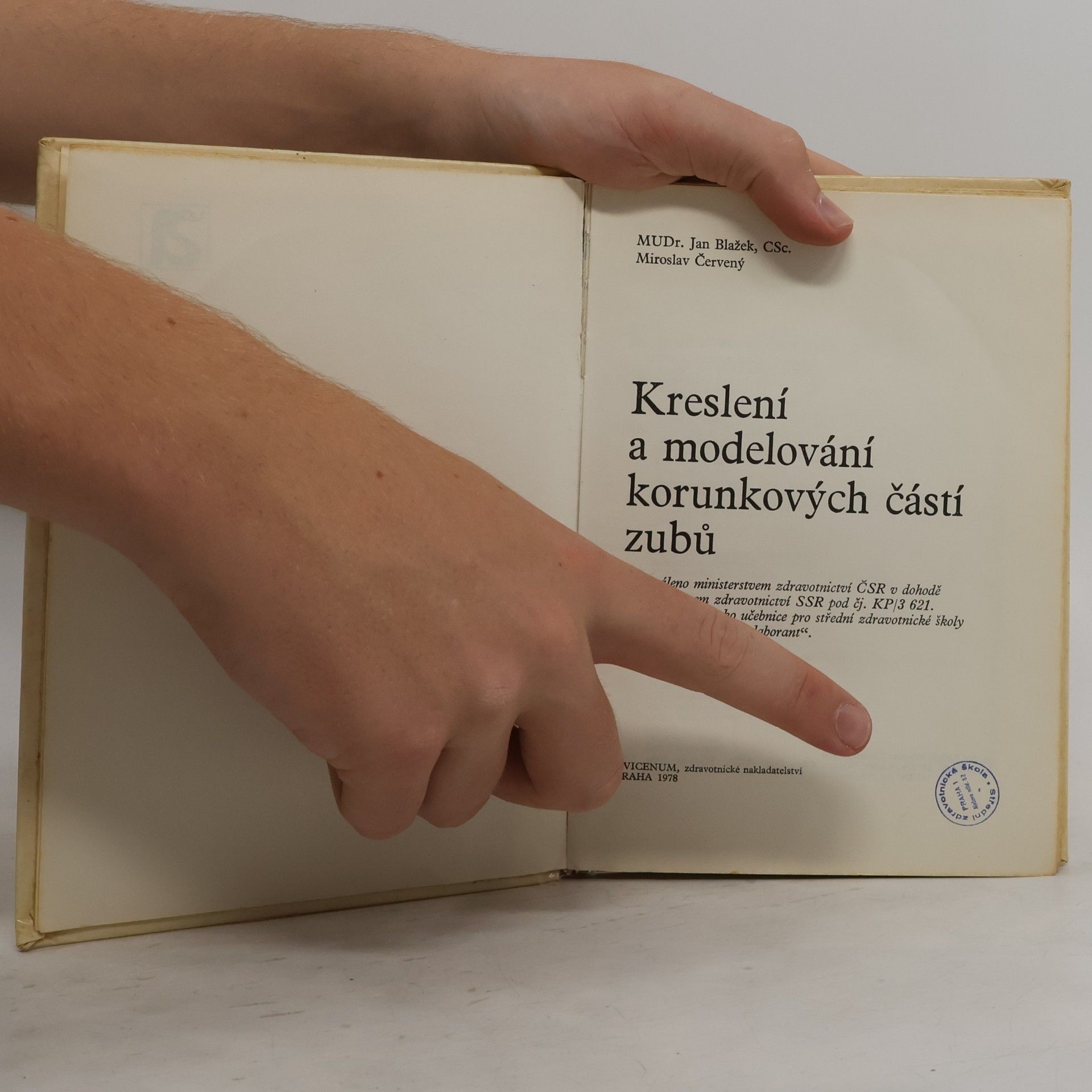 Jan Blažek Kreslení a modelování korunkových částí zubů