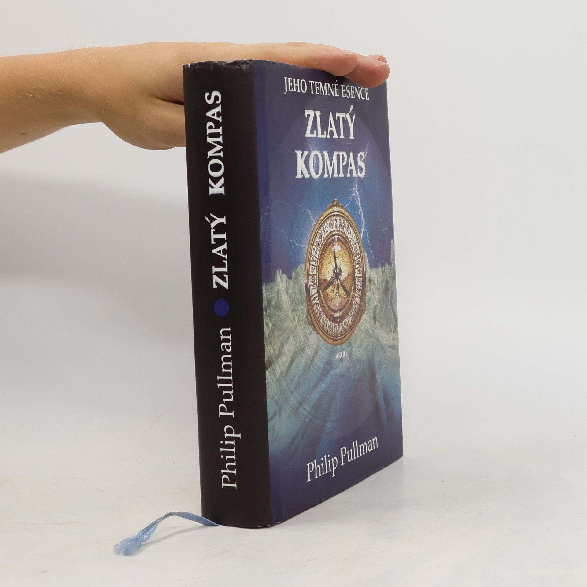 Philip Pullman Jeho temné esence. Svazek I, Zlatý kompas