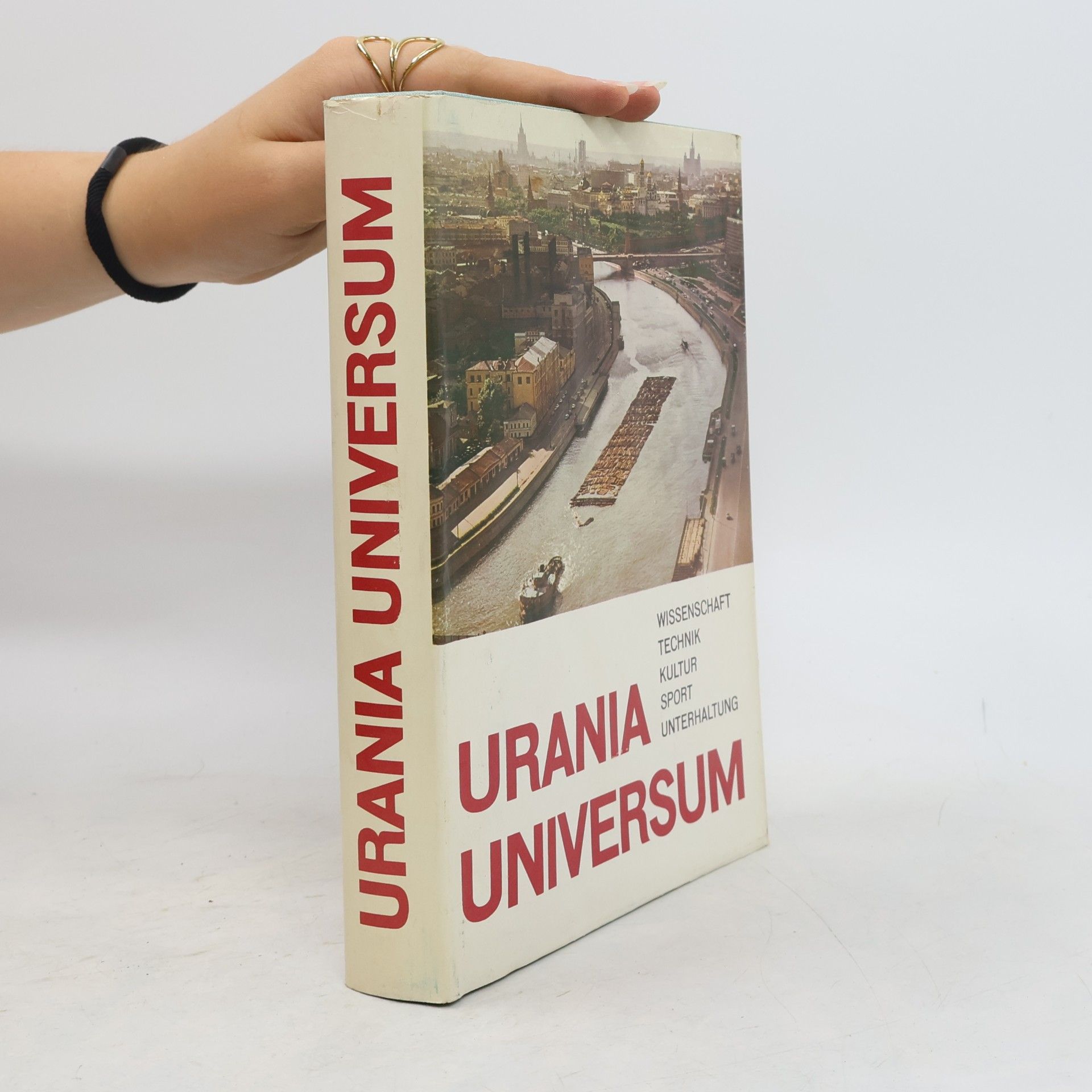 Kolektív autorov Urania Universum
