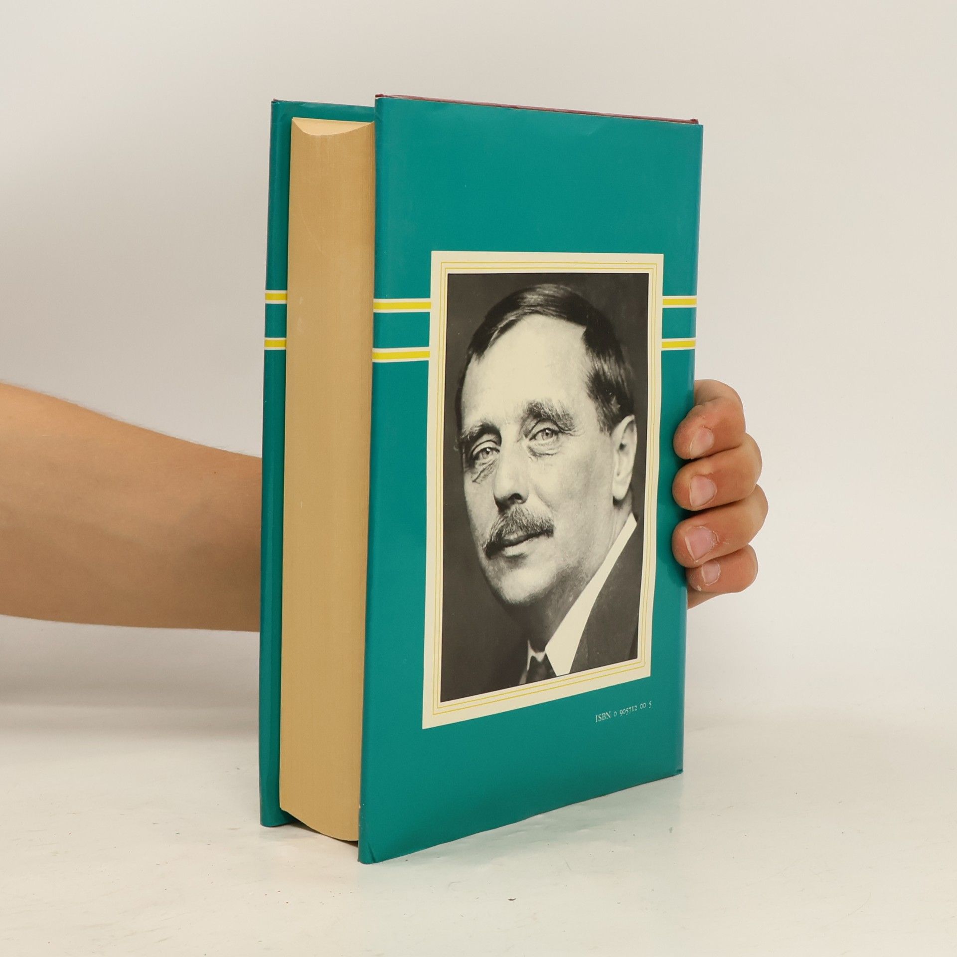 Herbert George Wells The Time Machine; The Island of Dr Moreau; The Invisible Man; The First Men in the Moon; The Food of the Gods; In the Days of the Comet; The War of the Worlds