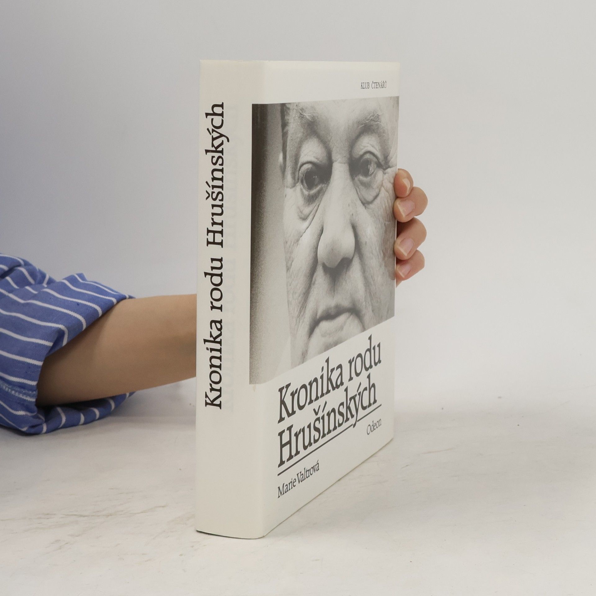 Marie Valtrová Kronika rodu Hrušínských