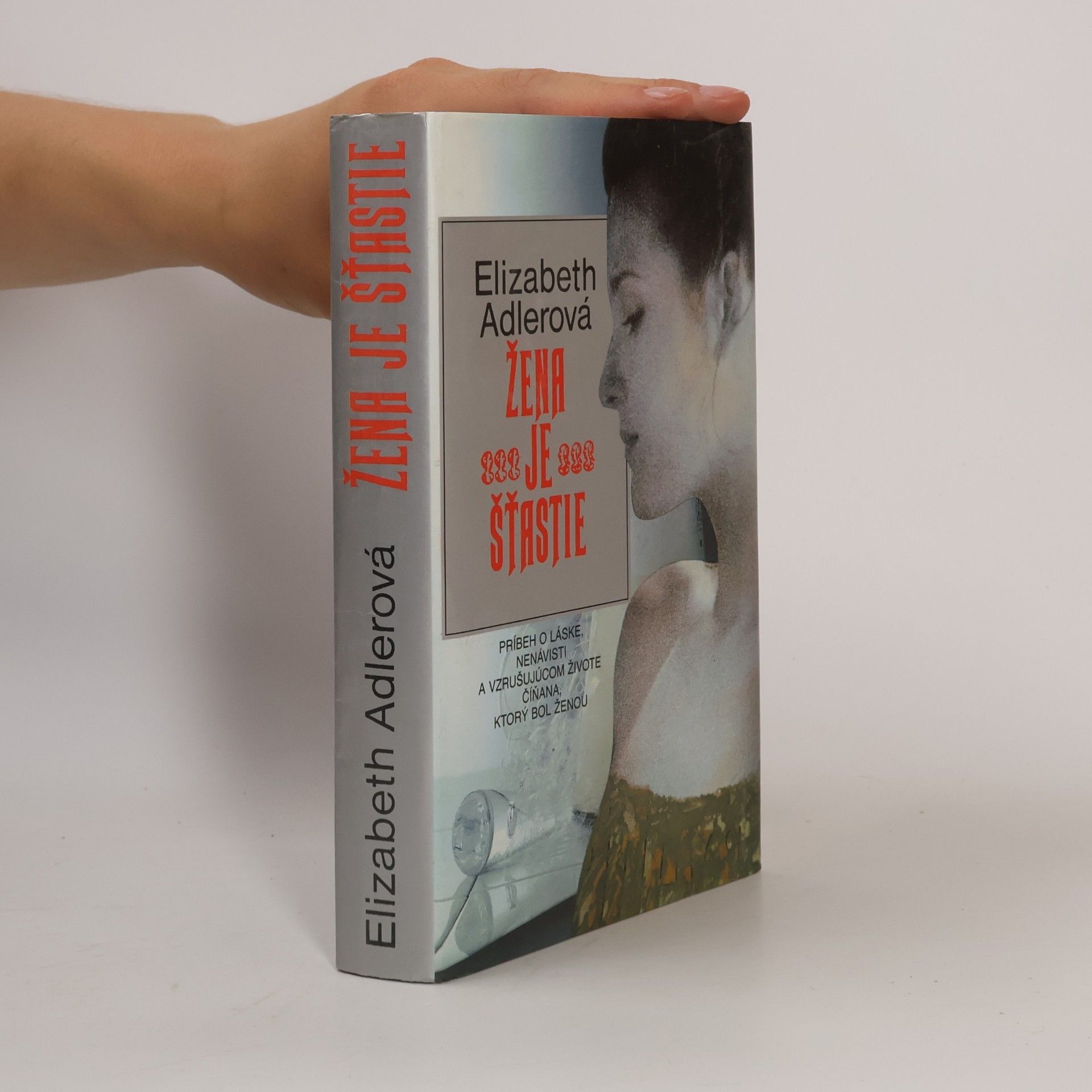 Elizabeth Adler Žena je šťastie