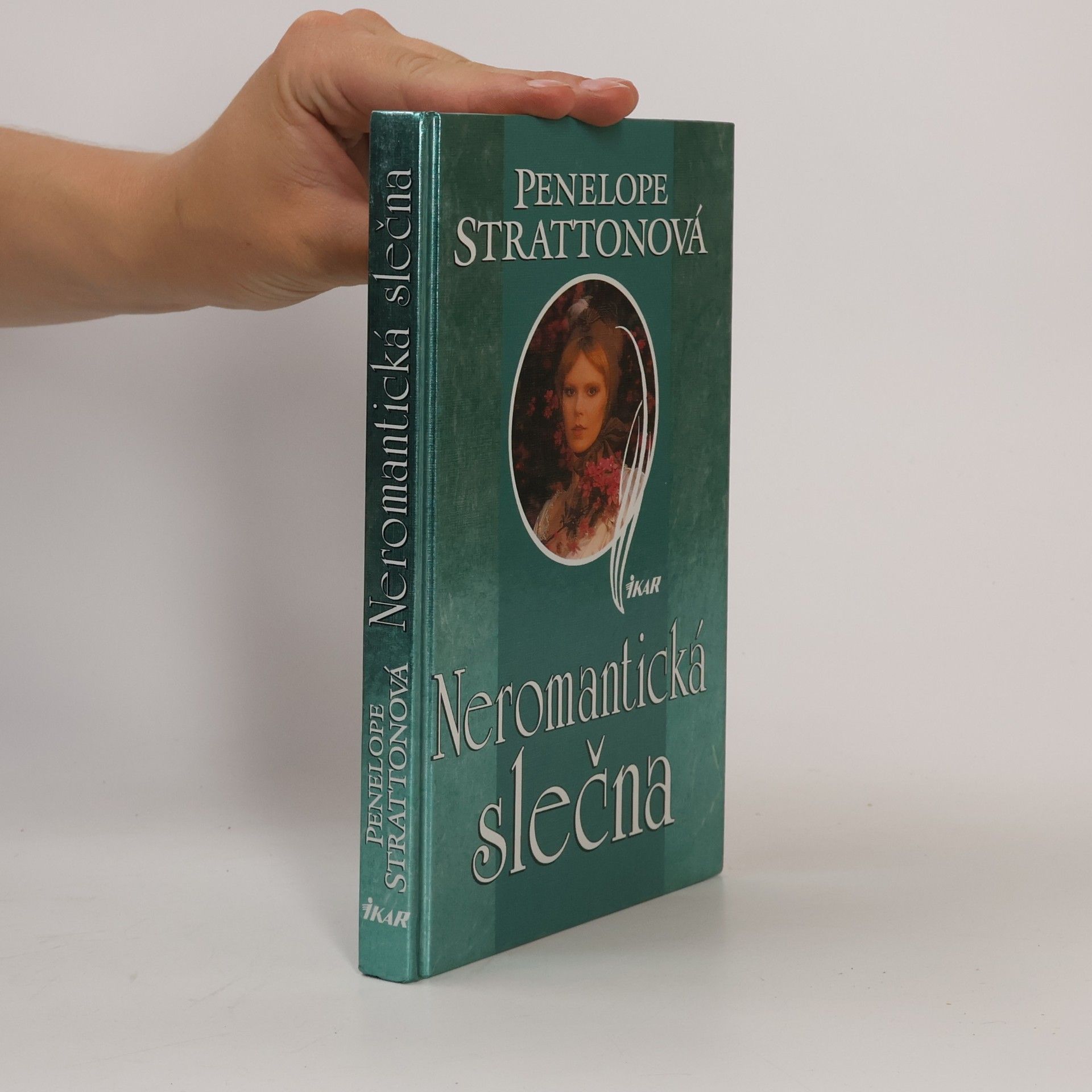 Penelope Stratton Neromantická slečna