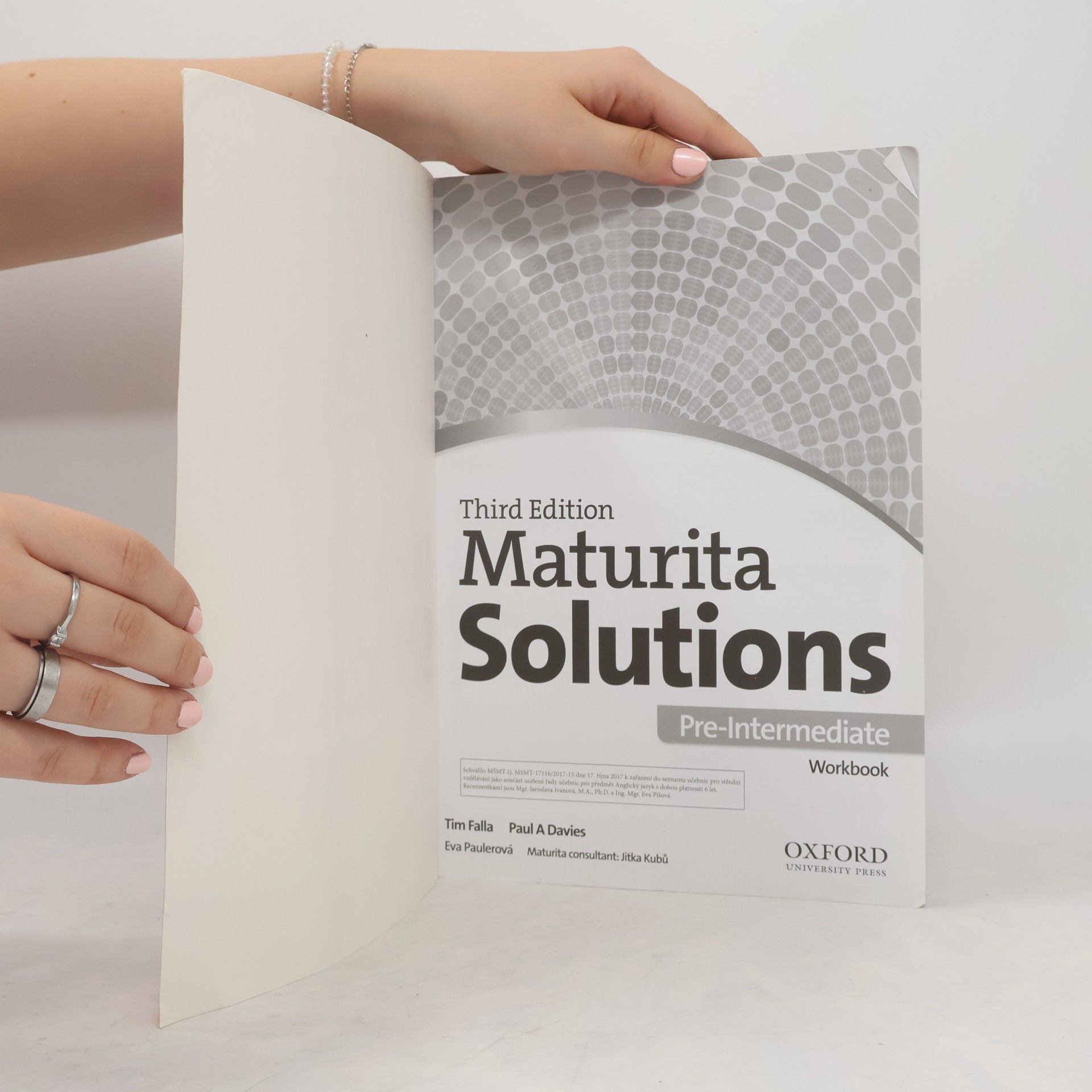 Tim Falla Maturita Solutions. Pre-Intermediate. Workbook