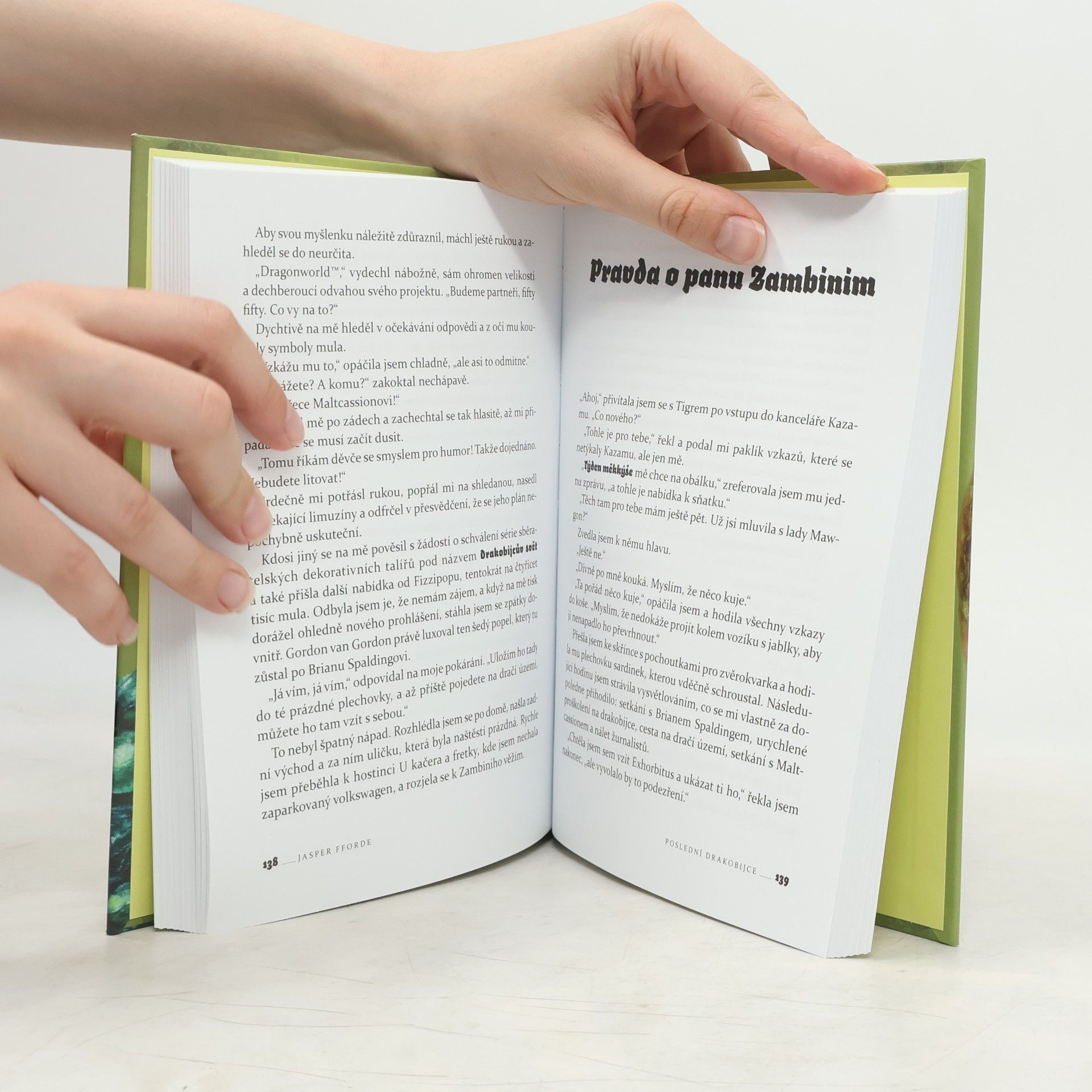 Jasper Fforde Kronika Jennifer Strangeové. Kniha první, Poslední drakobijce