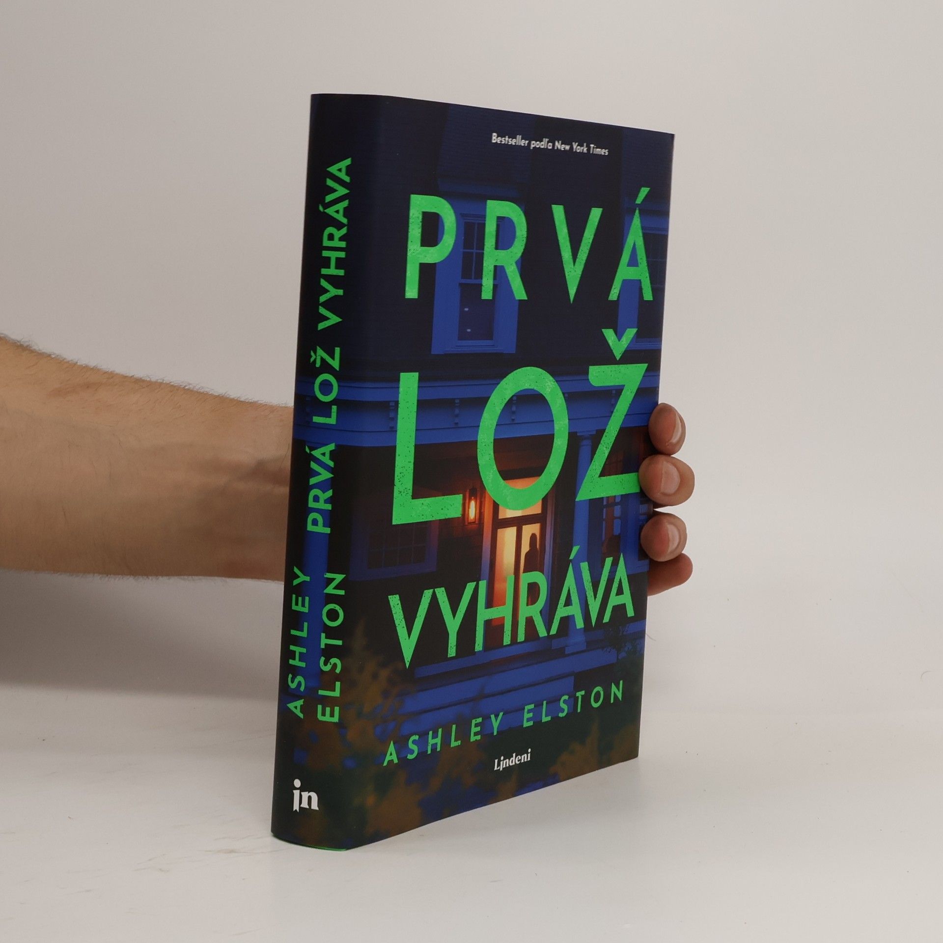 Ashley Elston Prvá lož vyhráva