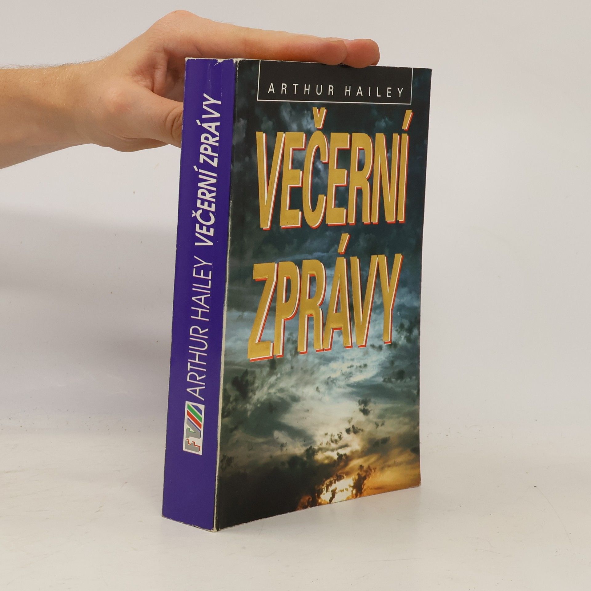 Arthur Hailey Večerní zprávy
