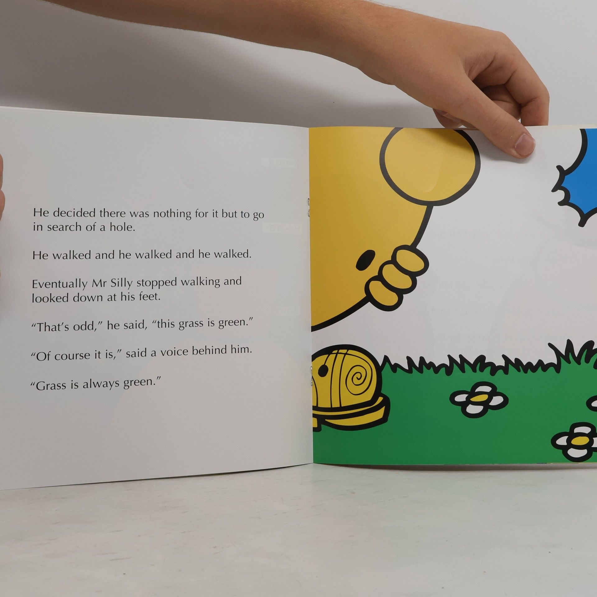 Roger Hargreaves Mr. Silly gets the giggles