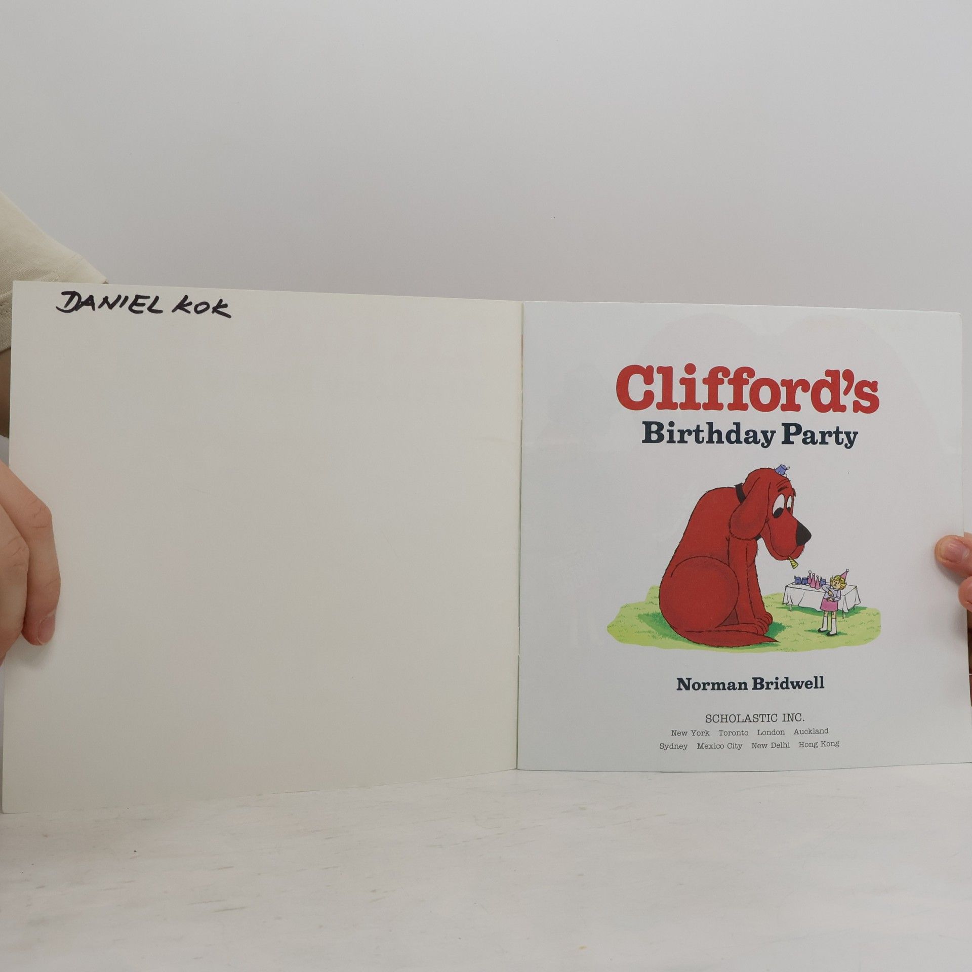 Norman Bridwell Clifford's Birthday Party