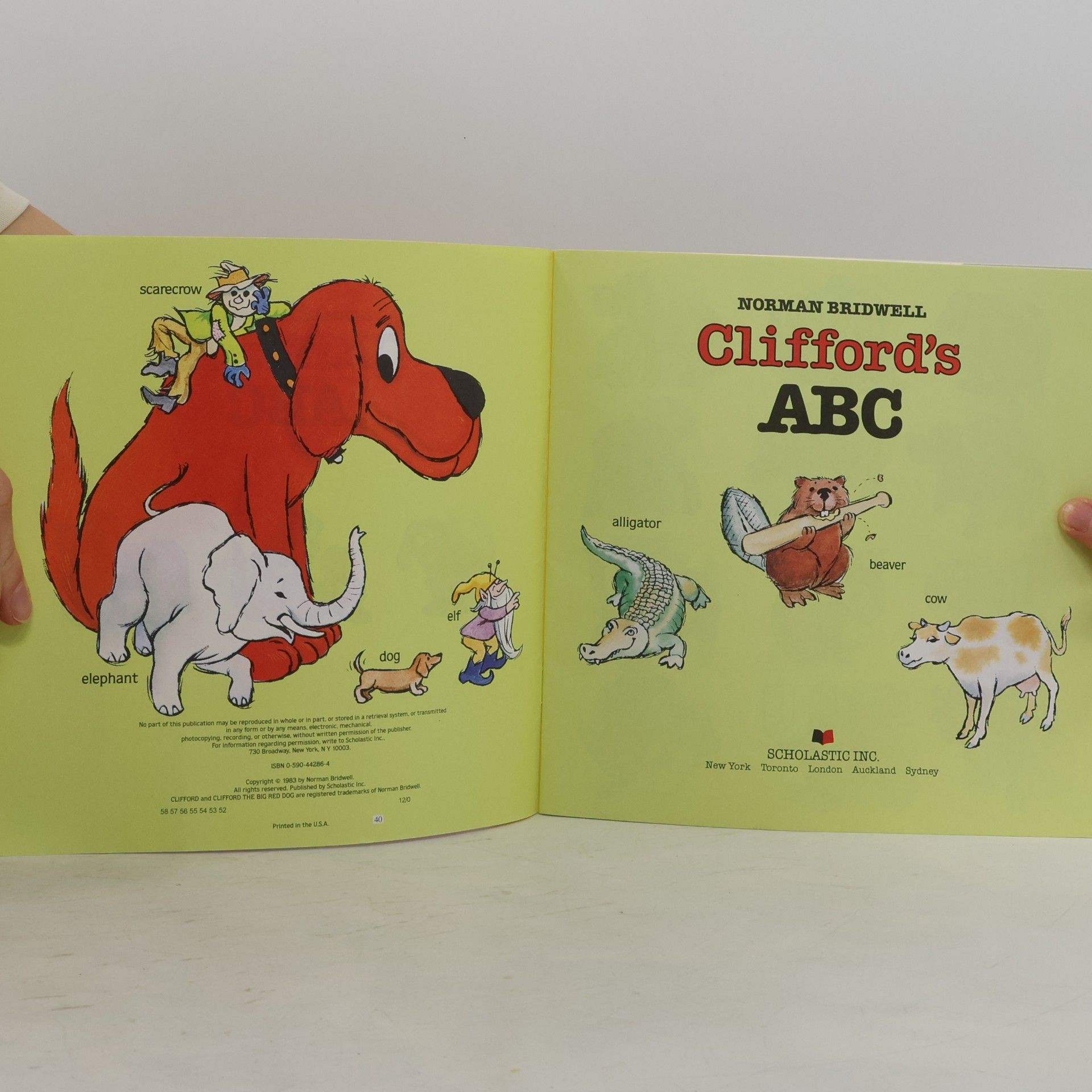 Norman Bridwell Clifford the Big Red Dog: Clifford's ABC