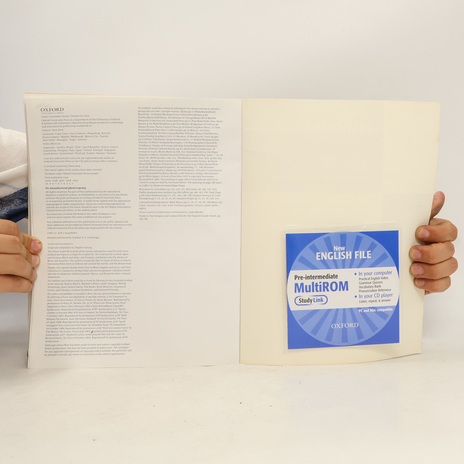 Paul Seligson New English file. Pre-intermediate Multipack A