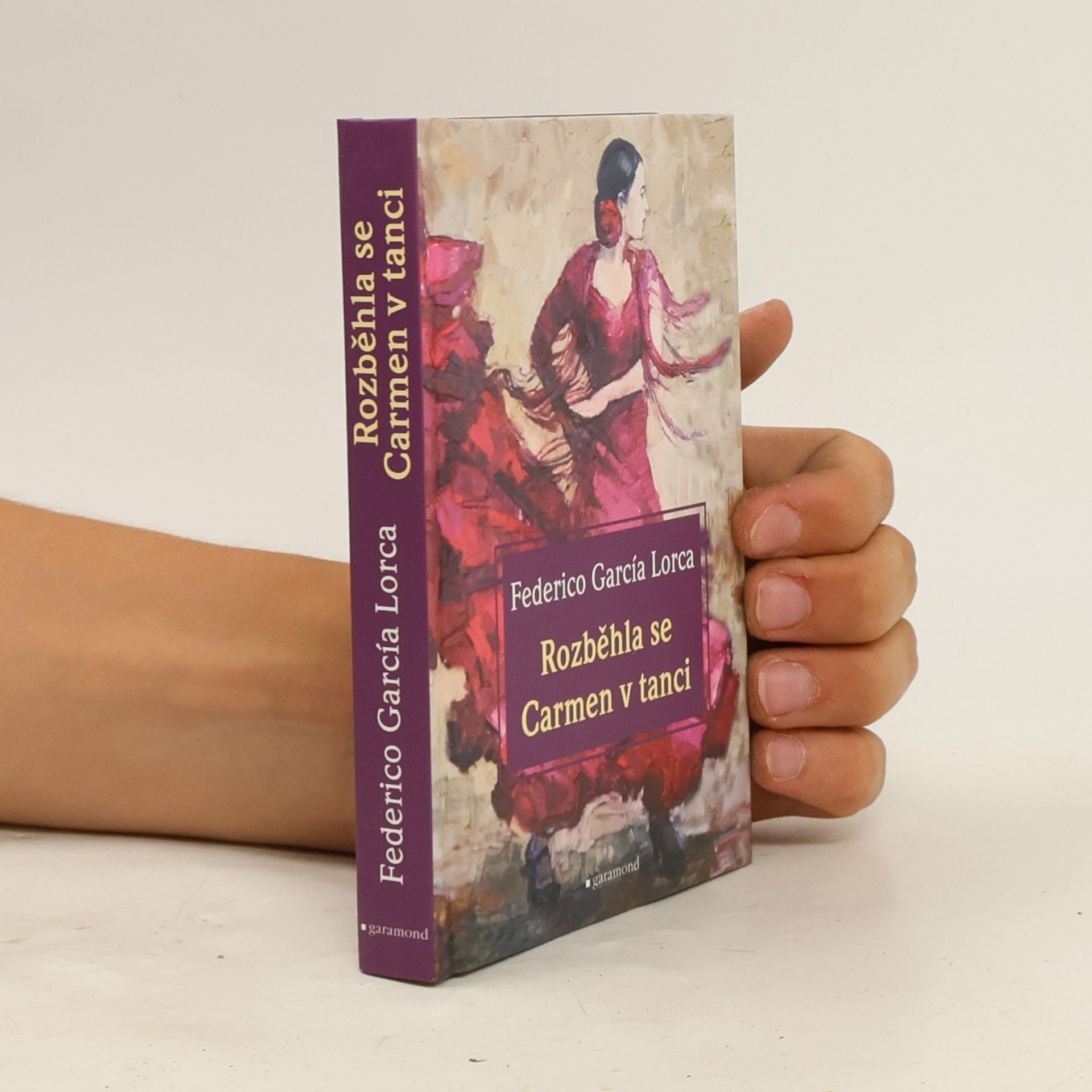 Federico García Lorca Rozběhla se Carmen v tanci