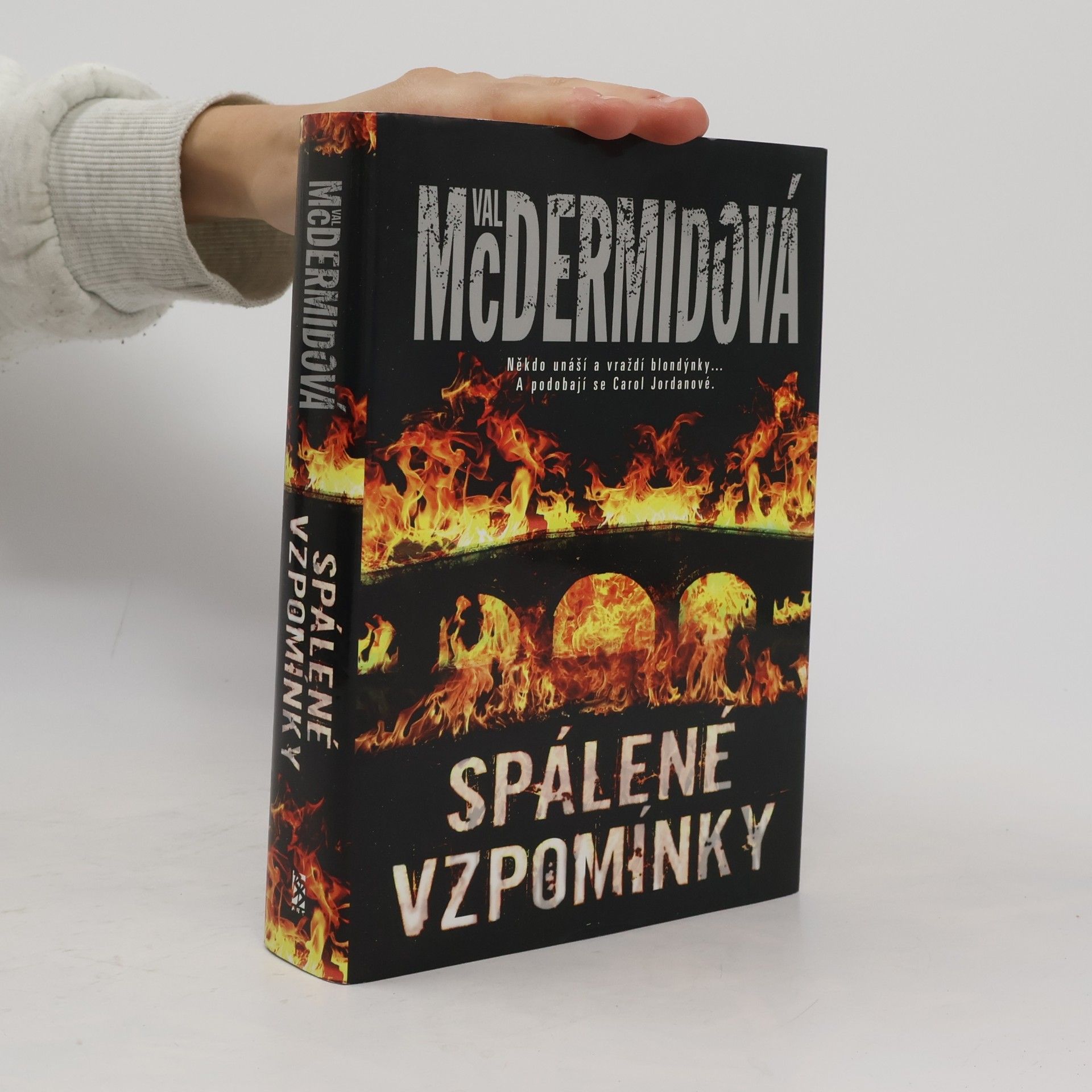 Val McDermid Spálené vzpomínky